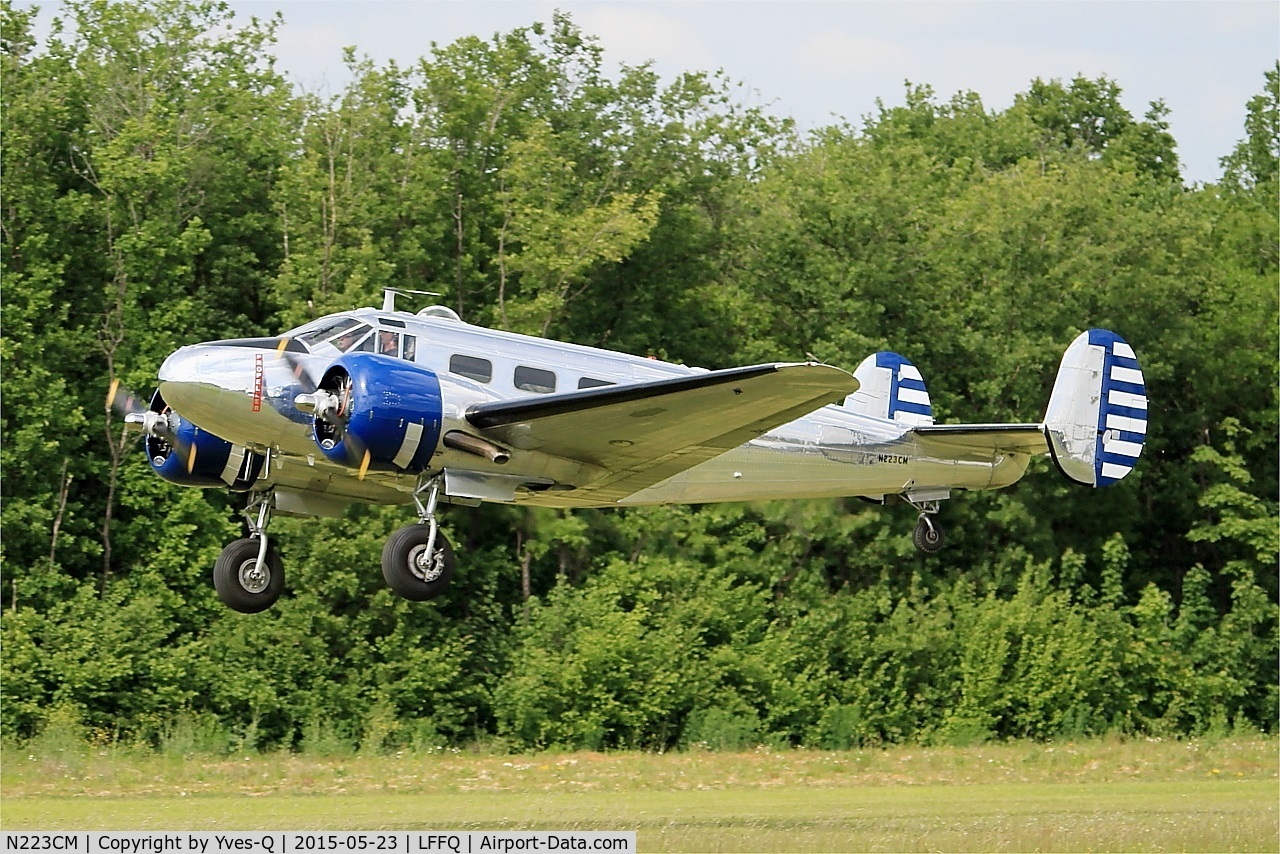 N223CM, 1952 Beech D18S C/N CA223, Beech D18S, Take off, La Ferté-Alais airfield (LFFQ) Airshow 2015