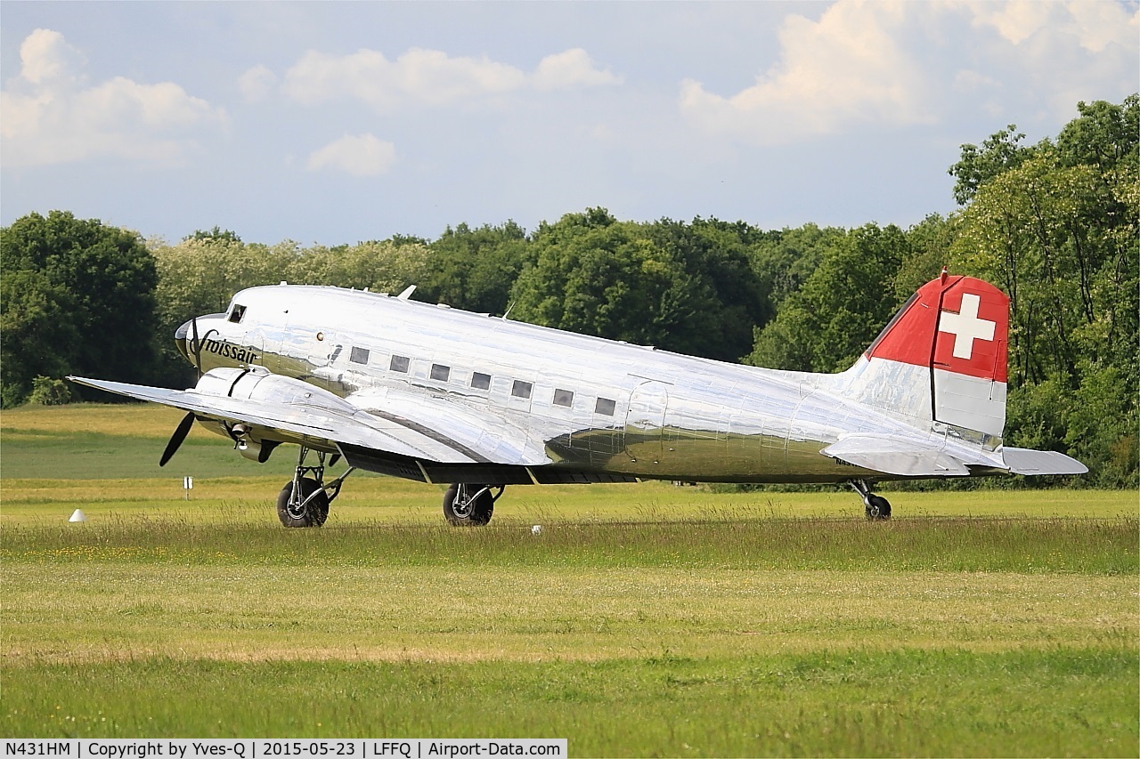 N431HM, 1943 Douglas DC-3C-S1C3G (C-47A) C/N 9995, Douglas DC3C-S1C3G, Taxiing, La Ferté-Alais airfield (LFFQ) Airshow 2015