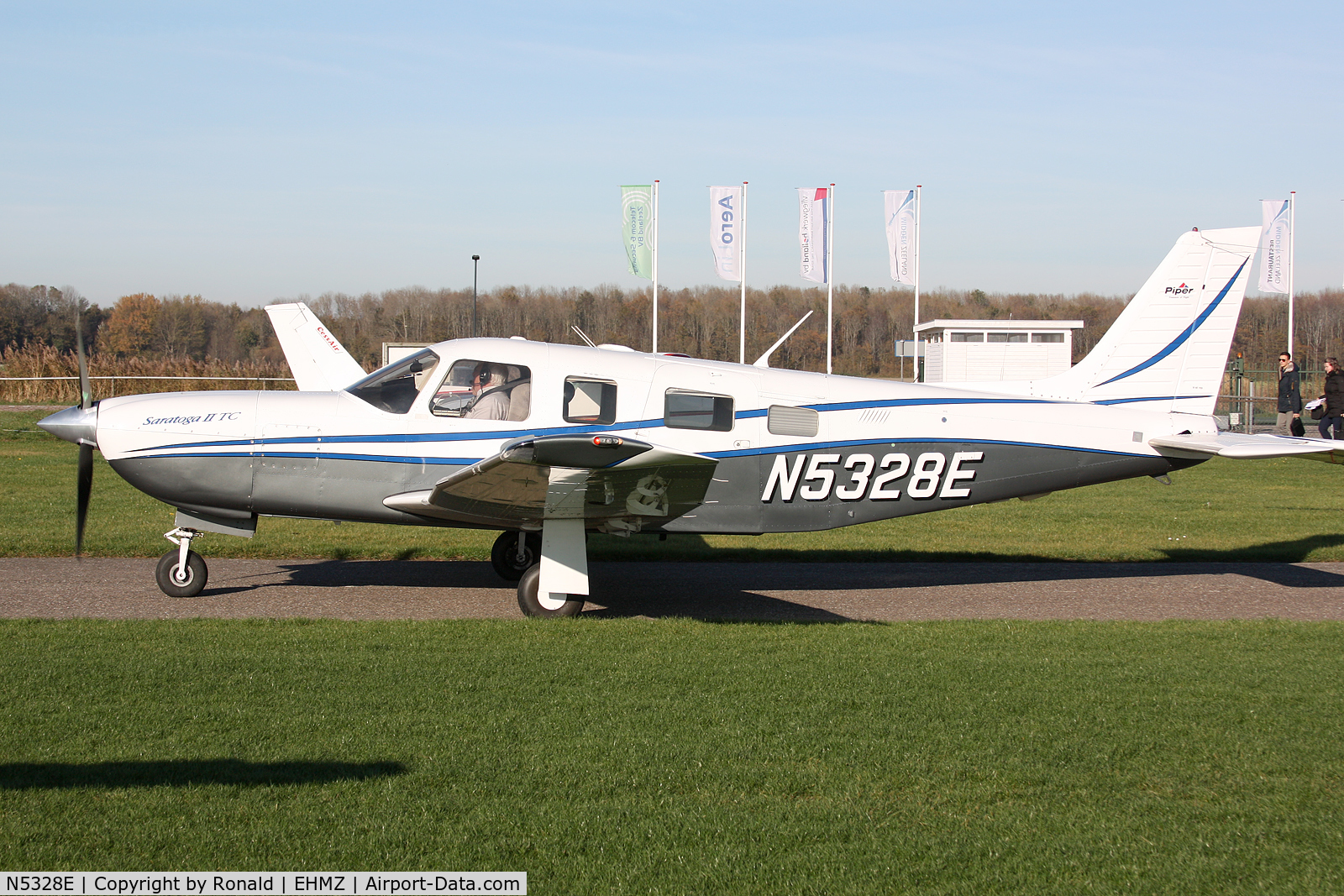 N5328E, 2001 Piper PA-32R-301T Turbo Saratoga C/N 3257256, at ehmz