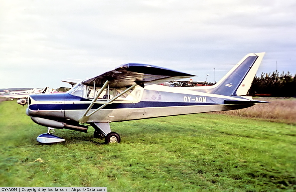 OY-AOM, 1962 Beagle A.109 Airedale C/N B.517, Skovlunde 1964