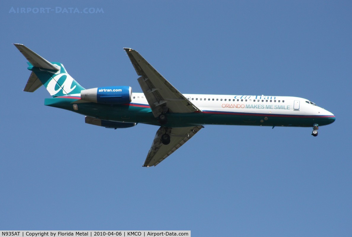 N935AT, 2000 Boeing 717-200 C/N 55069, MCO spotting 2010
