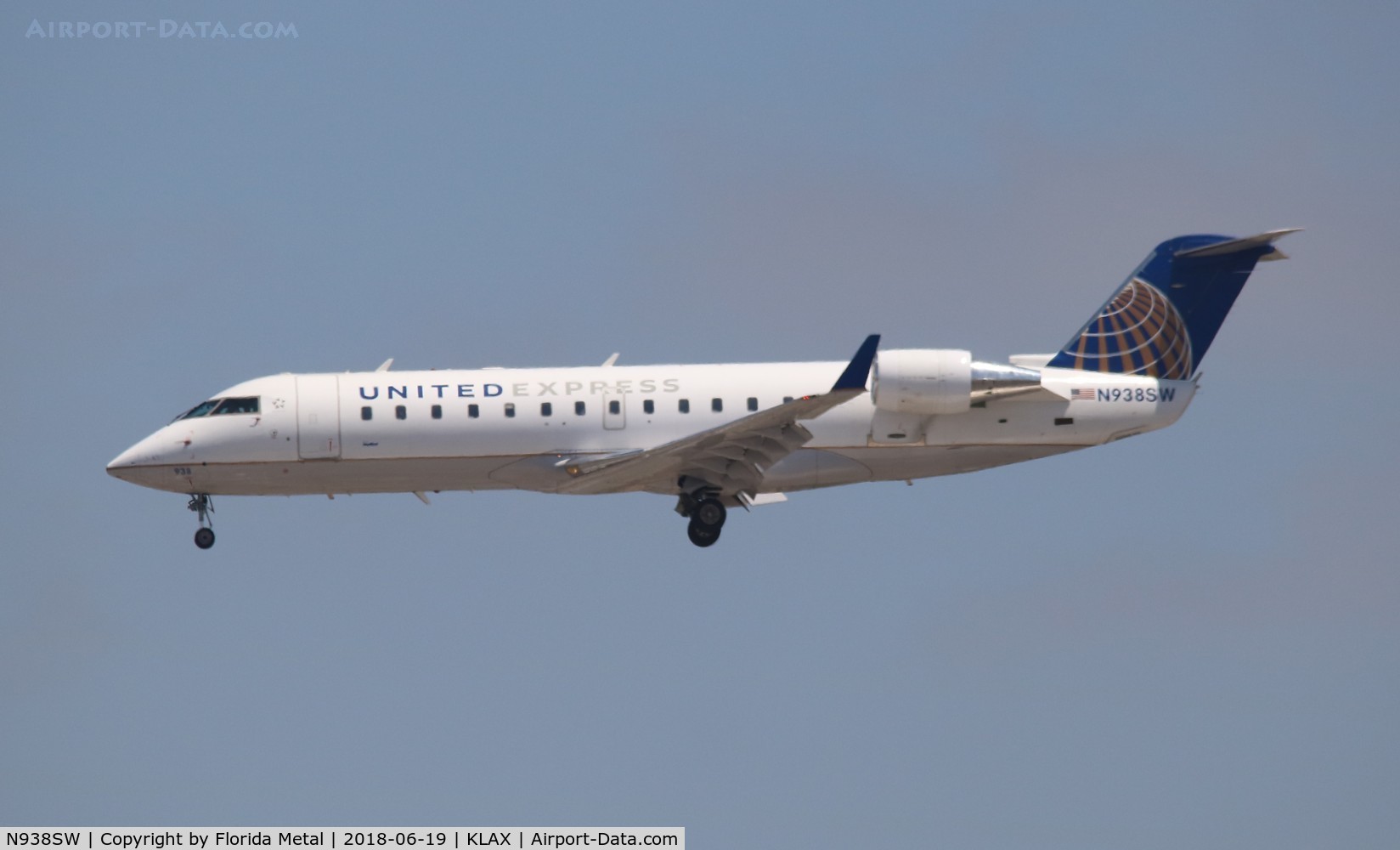 N938SW, 2003 Bombardier CRJ-200LR (CL-600-2B19) C/N 7741, LAX spotting 2018