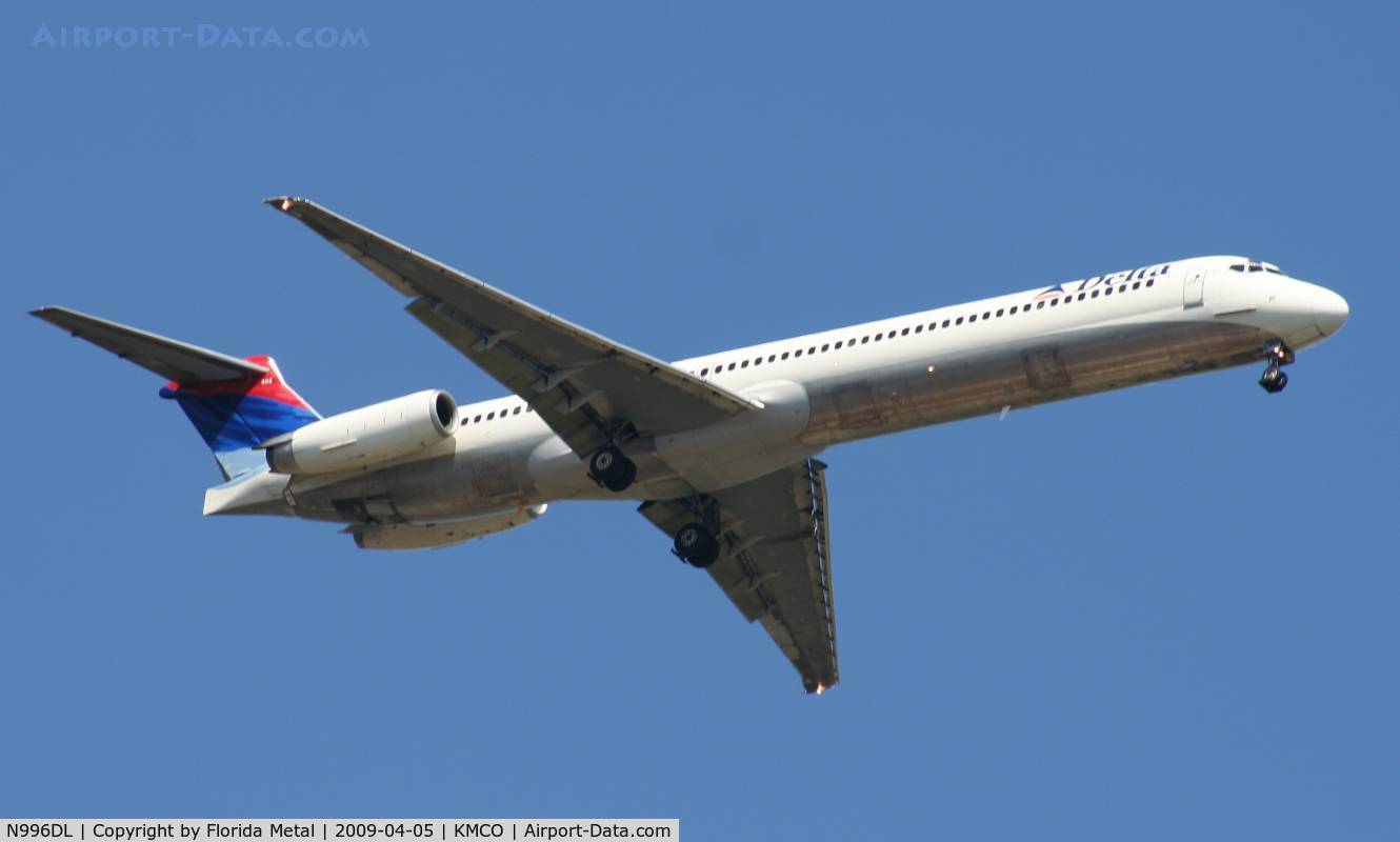 N996DL, 1991 McDonnell Douglas MD-88 C/N 53363, MCO spotting 2009
