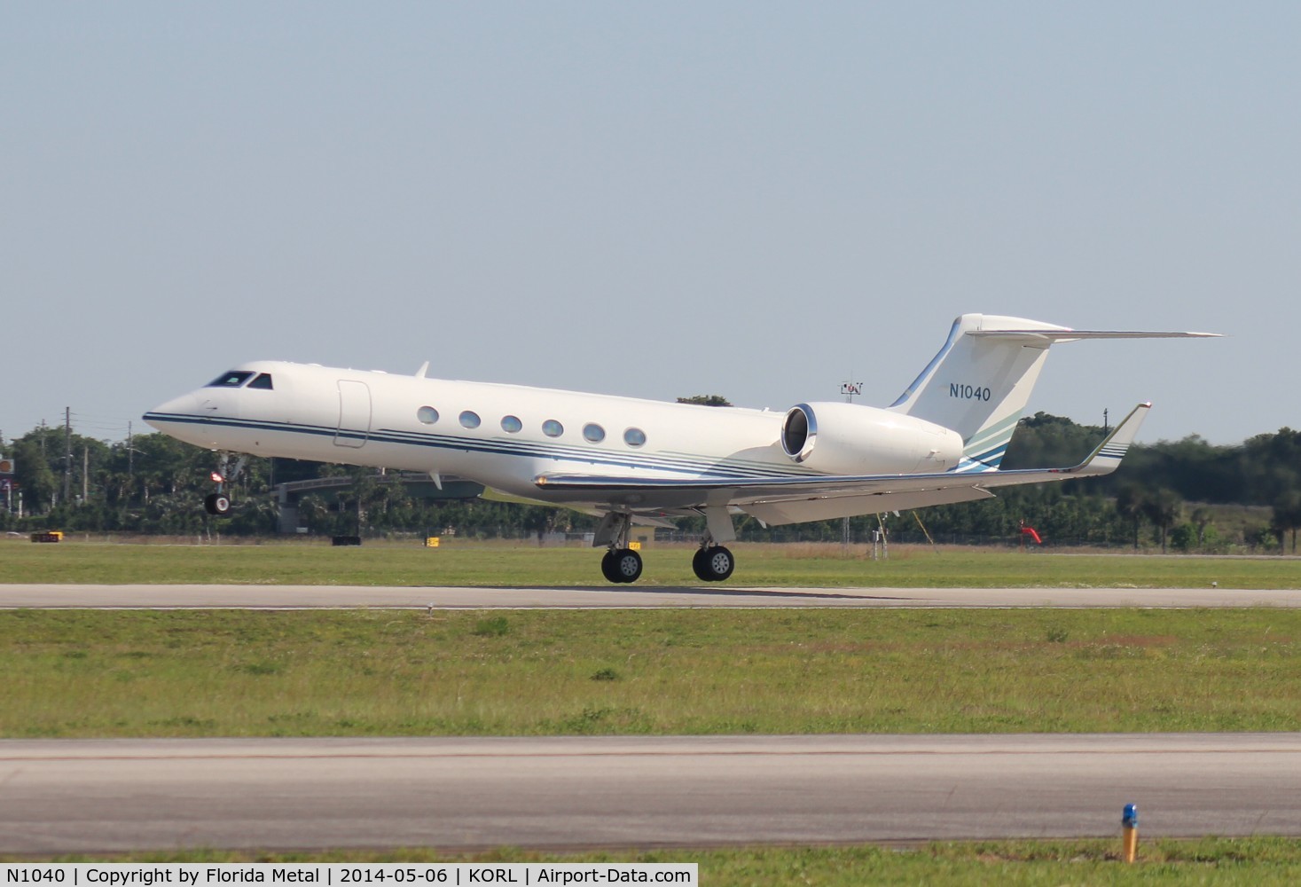 N1040, 2001 Gulfstream Aerospace G-V C/N 650, ORL spotting 2014