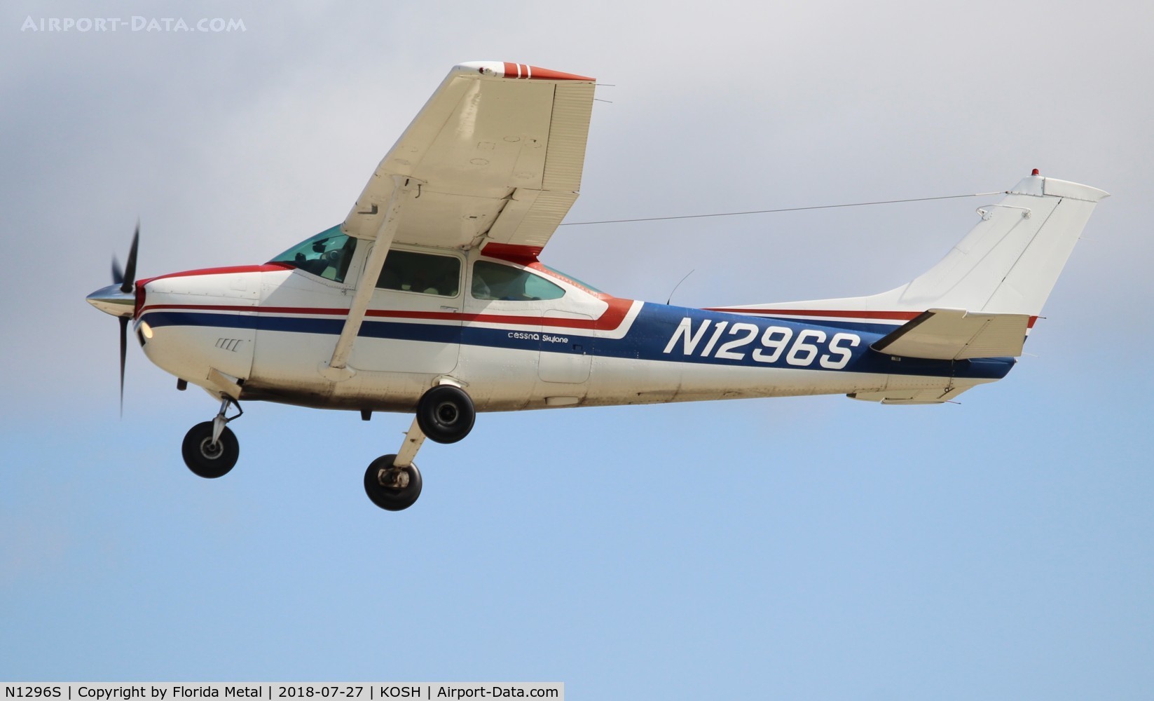 N1296S, 1976 Cessna 182P Skylane C/N 18264863, EAA OSH 2018
