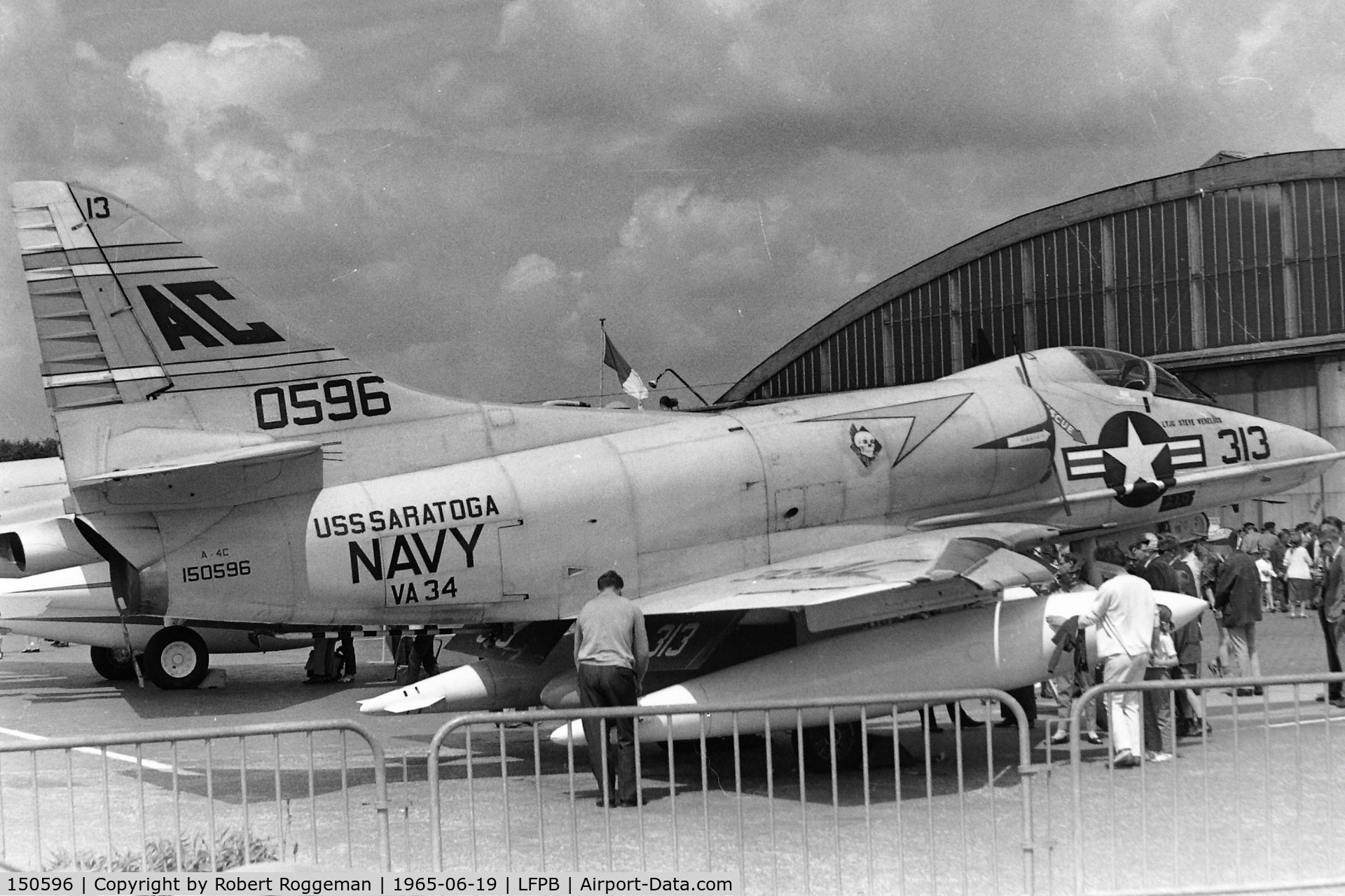 150596, Douglas A-4C Skyhawk C/N 13007, PARIS AIRSHOW.USS SARATOGA.USN.VA 34.313.