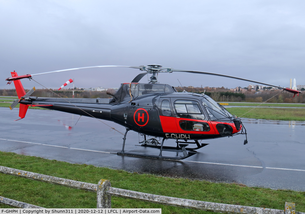 F-GHPH, Eurocopter AS-350B-2 Ecureuil Ecureuil C/N 2365, Parked near the control tower...