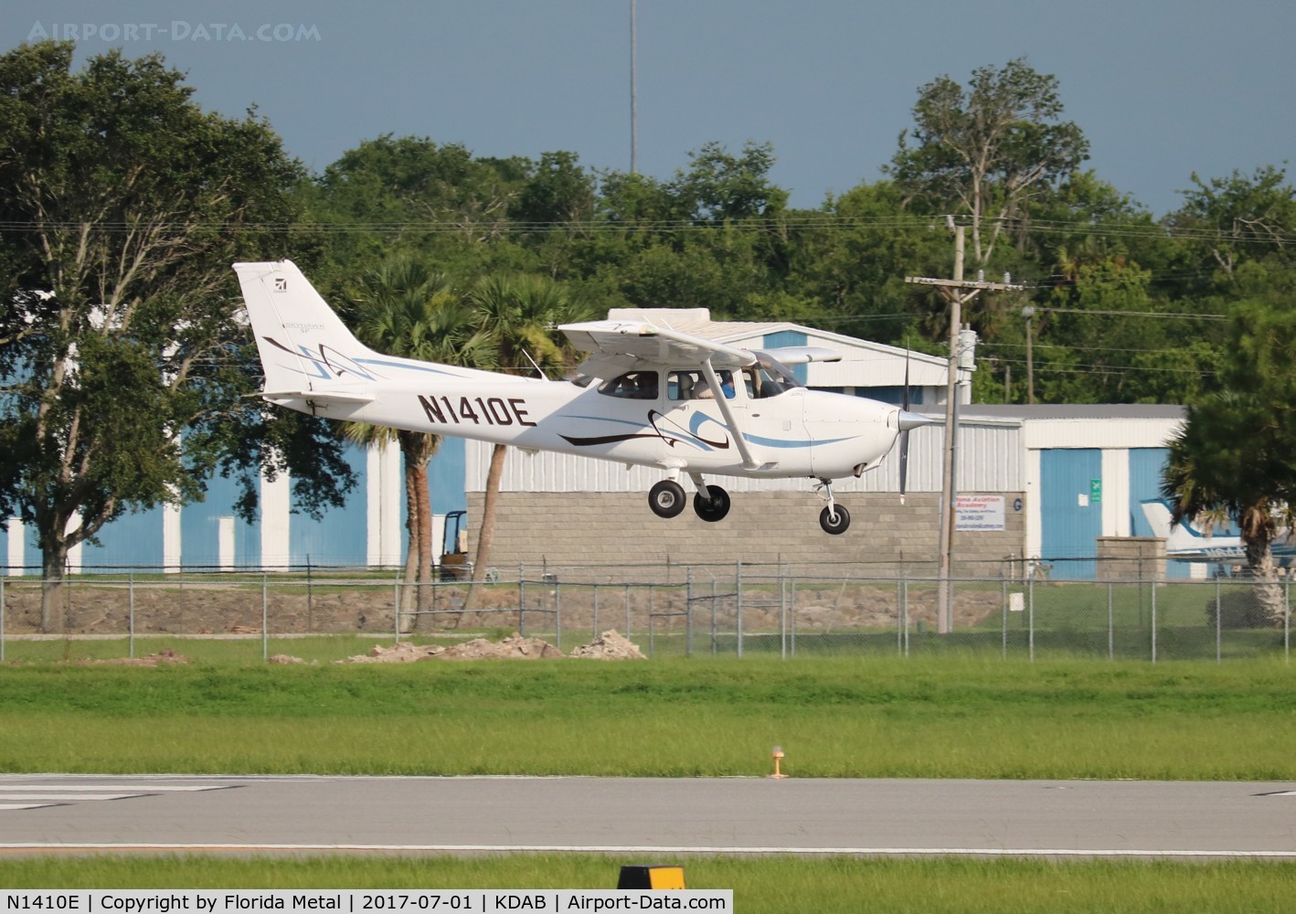 N1410E, 2008 Cessna 172S C/N 172S10667, DAB spotting 2017