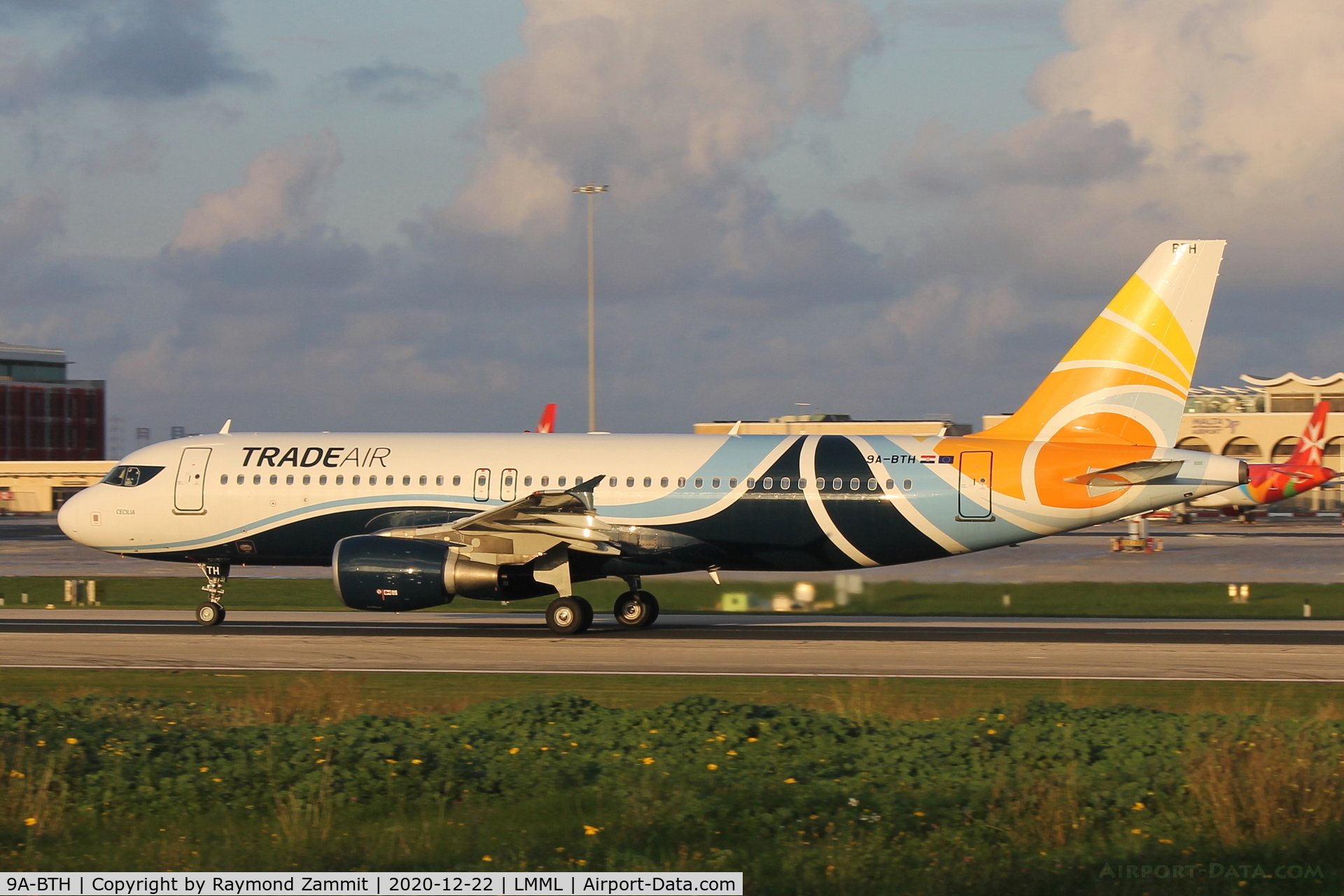 9A-BTH, 2001 Airbus A320-214 C/N 1454, A320 9A-BTH Trade Air