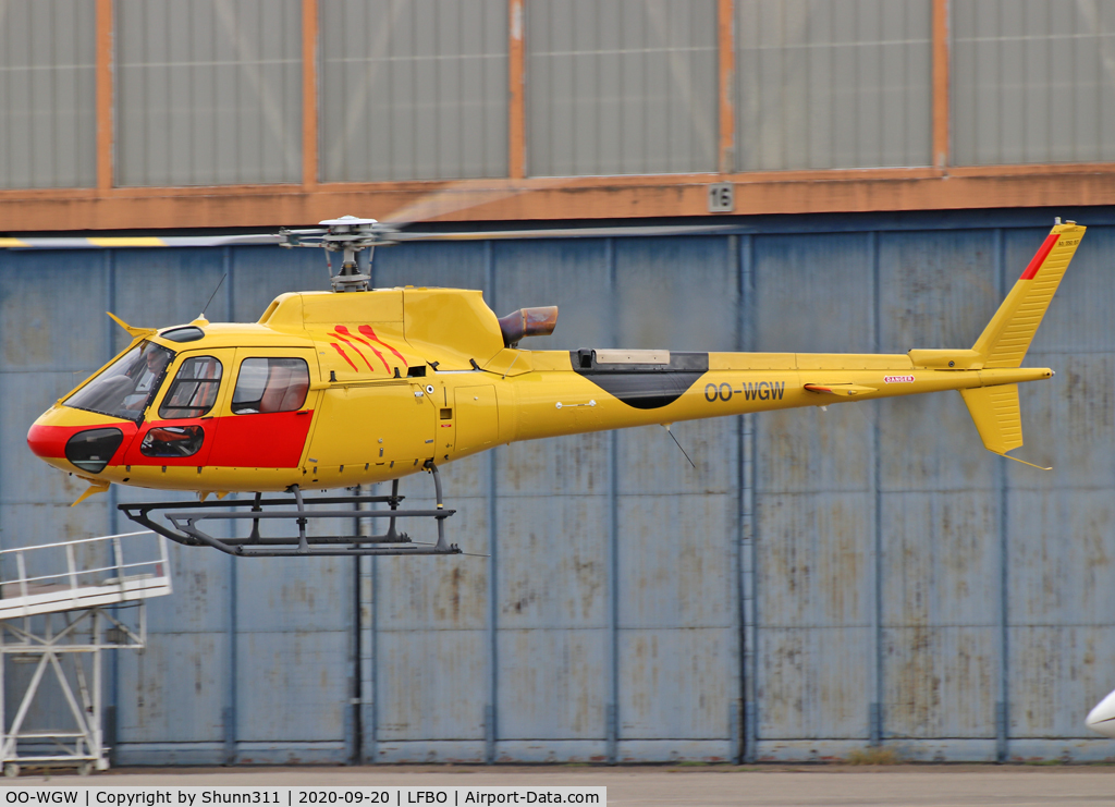 OO-WGW, 2014 Eurocopter AS-350B-3 Ecureuil Ecureuil C/N 7941, Departing from General Aviation area...
