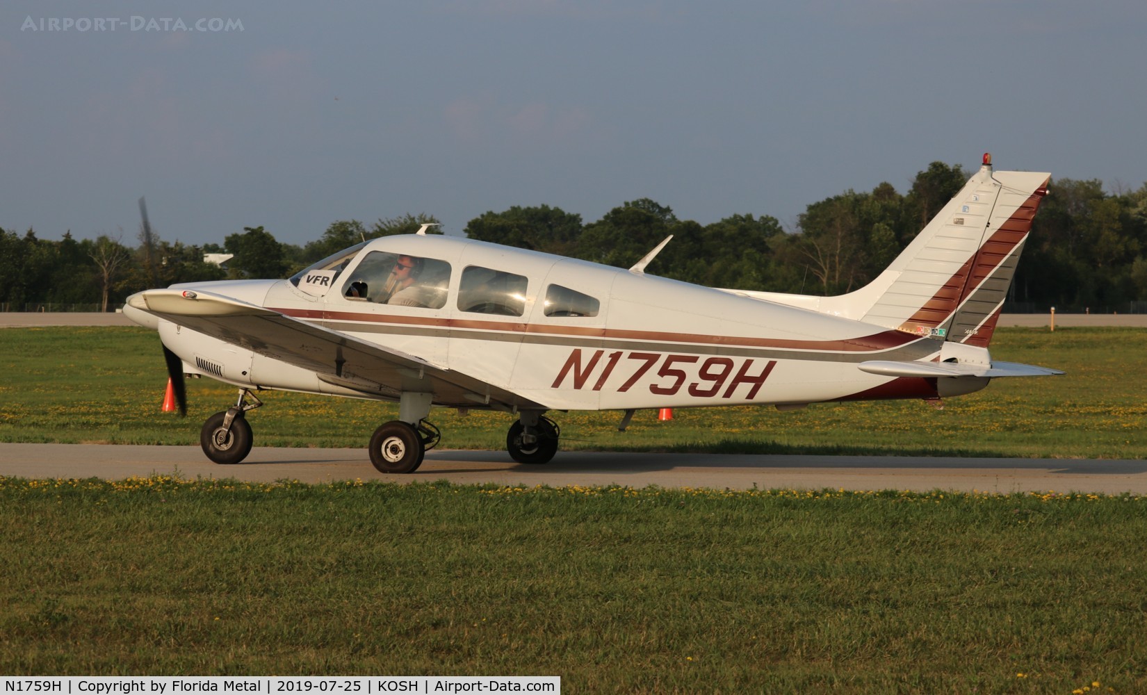 N1759H, Piper PA-28-181 C/N 28-7790339, EAA OSH 2019