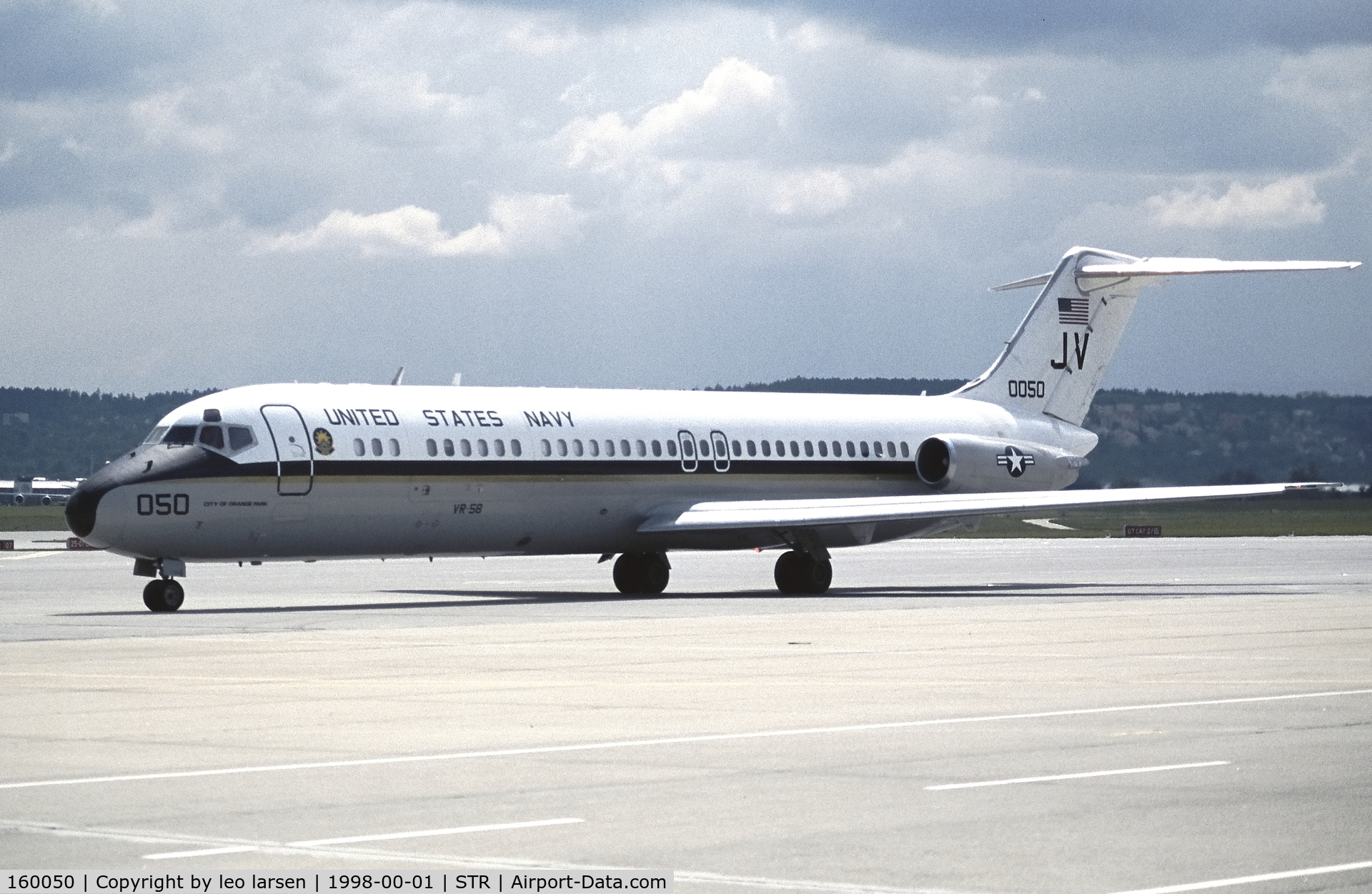 160050, 1975 McDonnell Douglas C-9B (DC-9-33) Skytrain II C/N 47699, Stuttgart  1.5.1998
