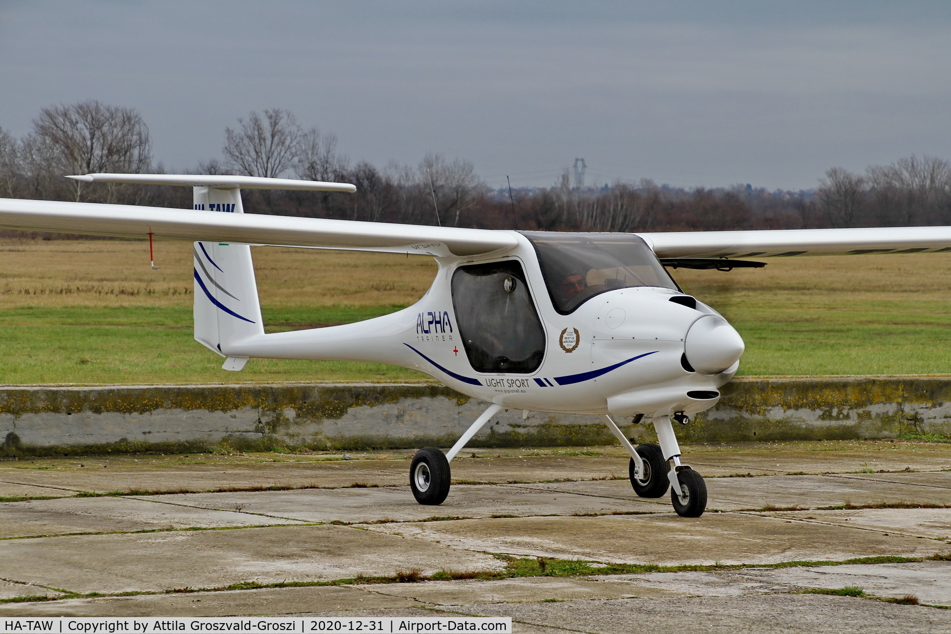 HA-TAW, 2015 Pipistrel Alpha Trainer C/N 697 AT 912, Balatonfökajár Airfield, Hungary