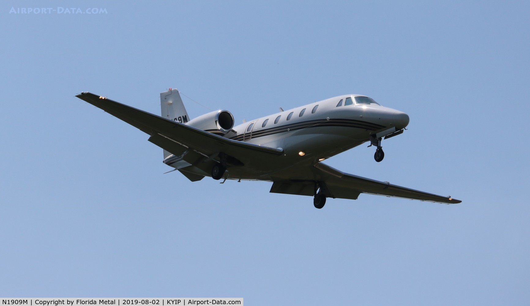 N1909M, 2004 Cessna 560XL Citation XLS C/N 560-5530, TOM YIP 2019