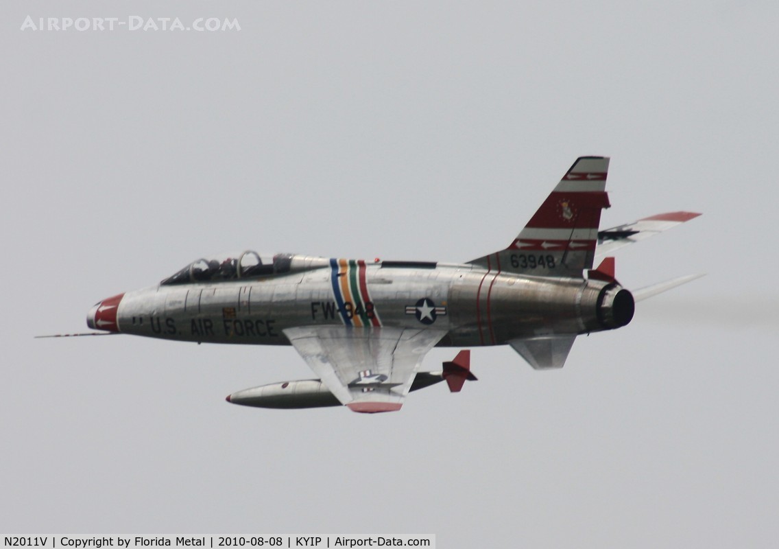 N2011V, 1958 North American F-100F Super Sabre C/N 243-224, TOM YIP 2010