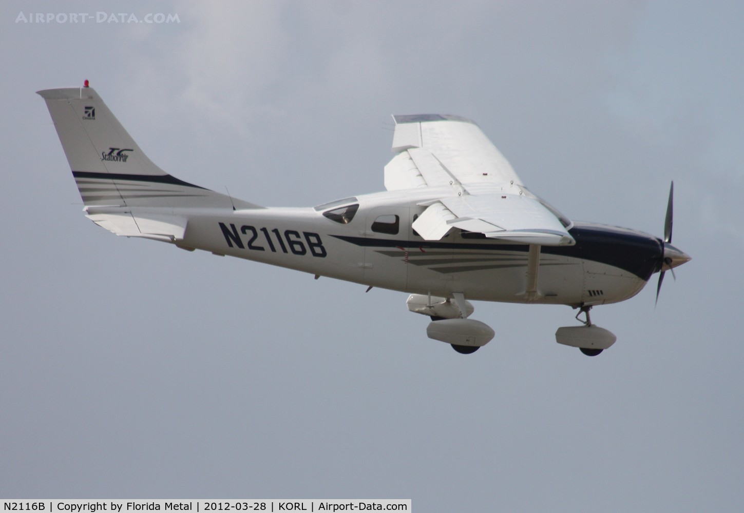 N2116B, 2004 Cessna T206H Turbo Stationair C/N T20608449, ORL spotting 2012