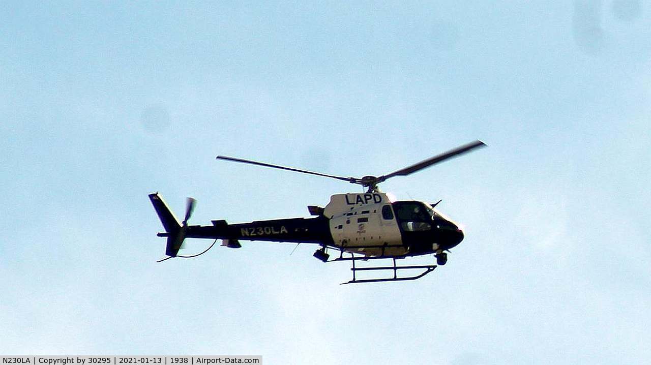 N230LA, 2000 Eurocopter AS-350B-2 Ecureuil Ecureuil C/N 3318, Southwesterly direction