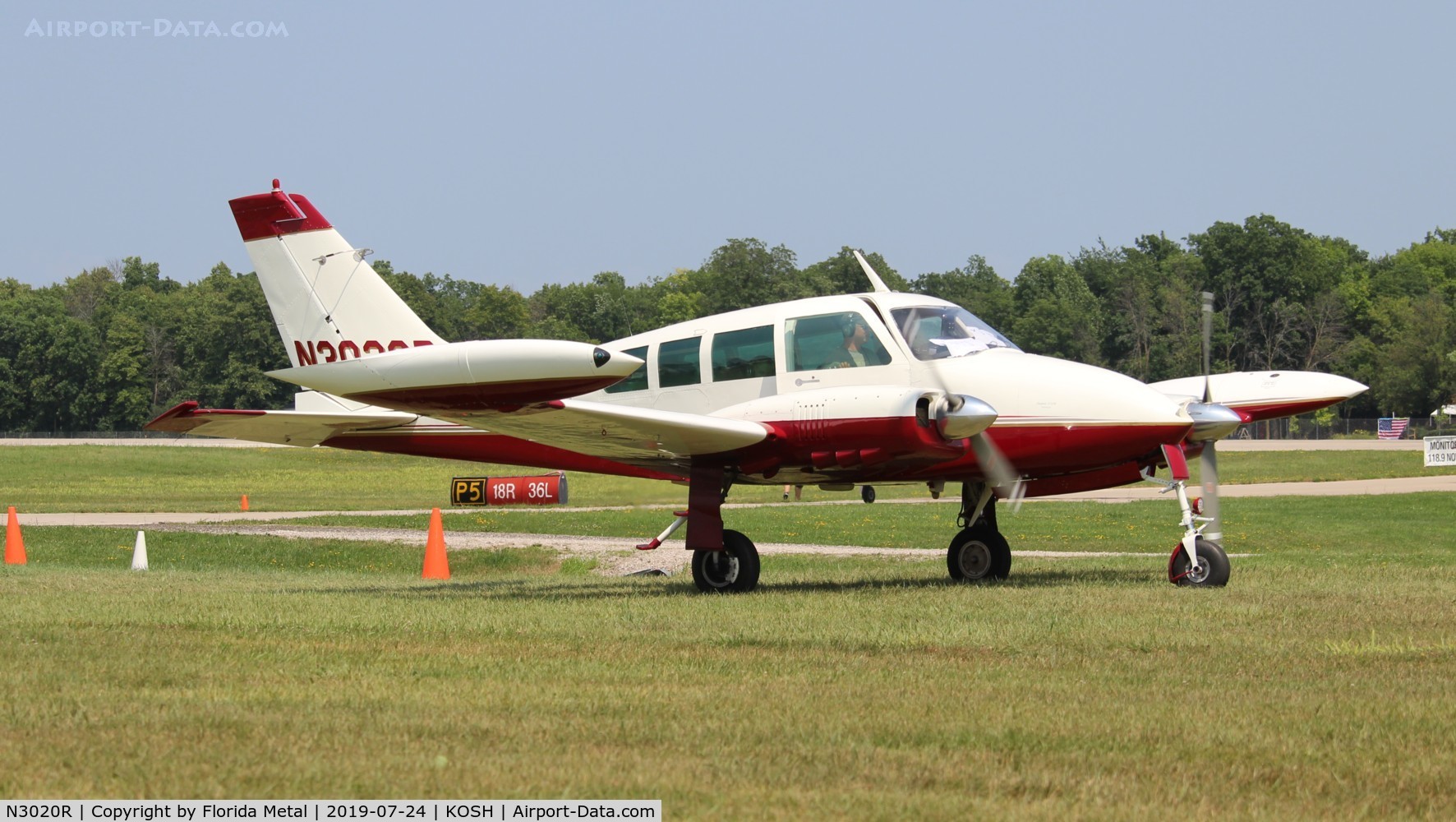 N3020R, 1962 Cessna 320A Skyknight C/N 320A0020, EAA OSH 2019