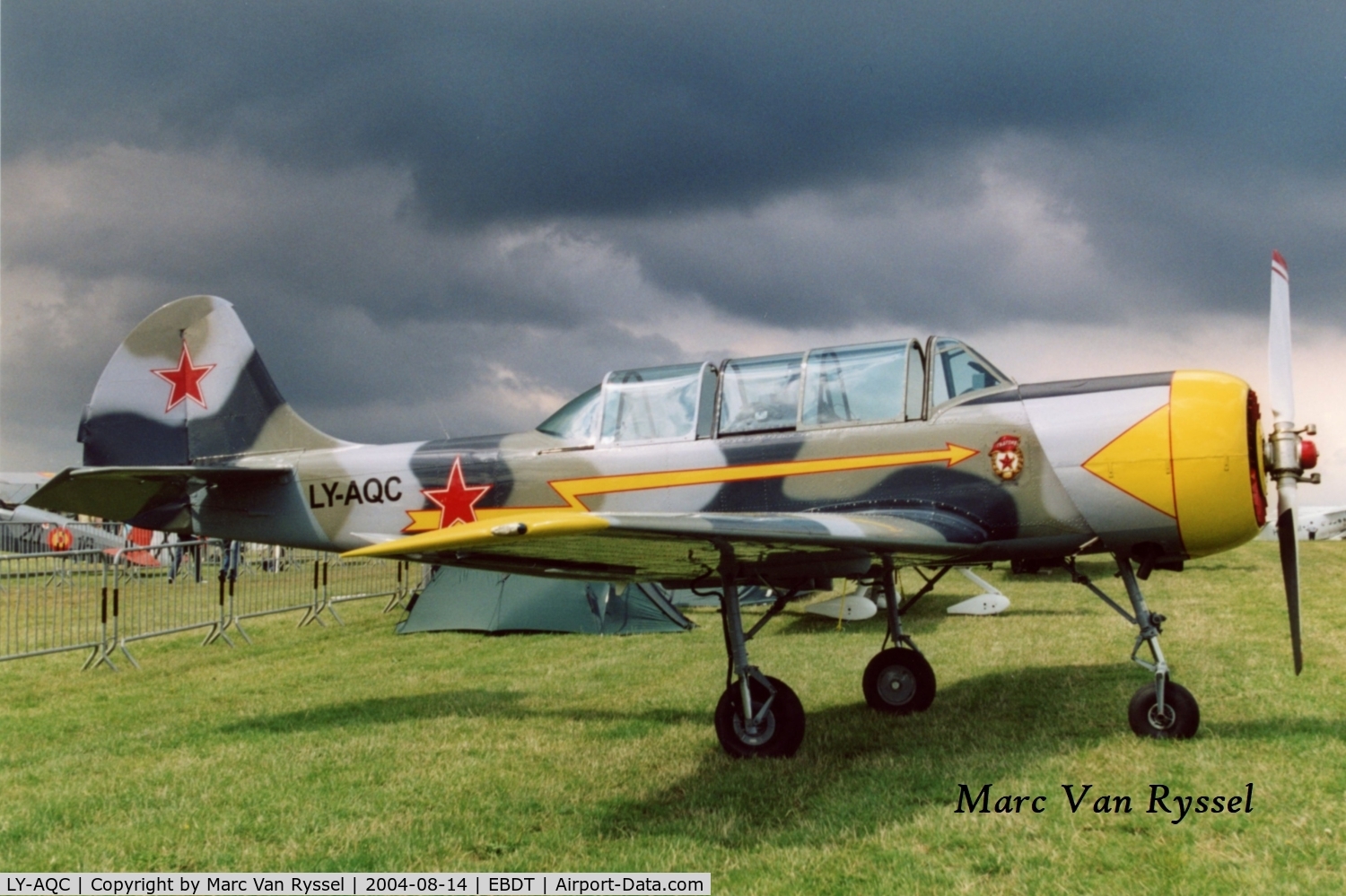 LY-AQC, 1987 Bacau Yak-52 C/N 877401, Oldtimer Fly-in Schaffen 2004.