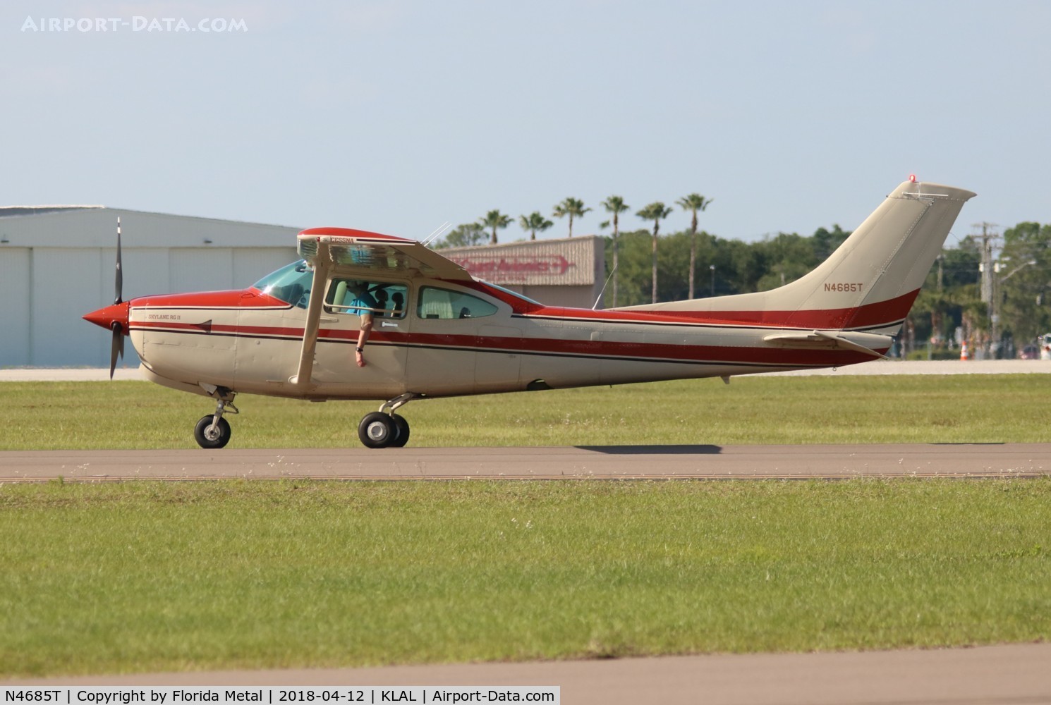 N4685T, 1981 Cessna R182 Skylane RG C/N R18201734, SNF LAL 2018