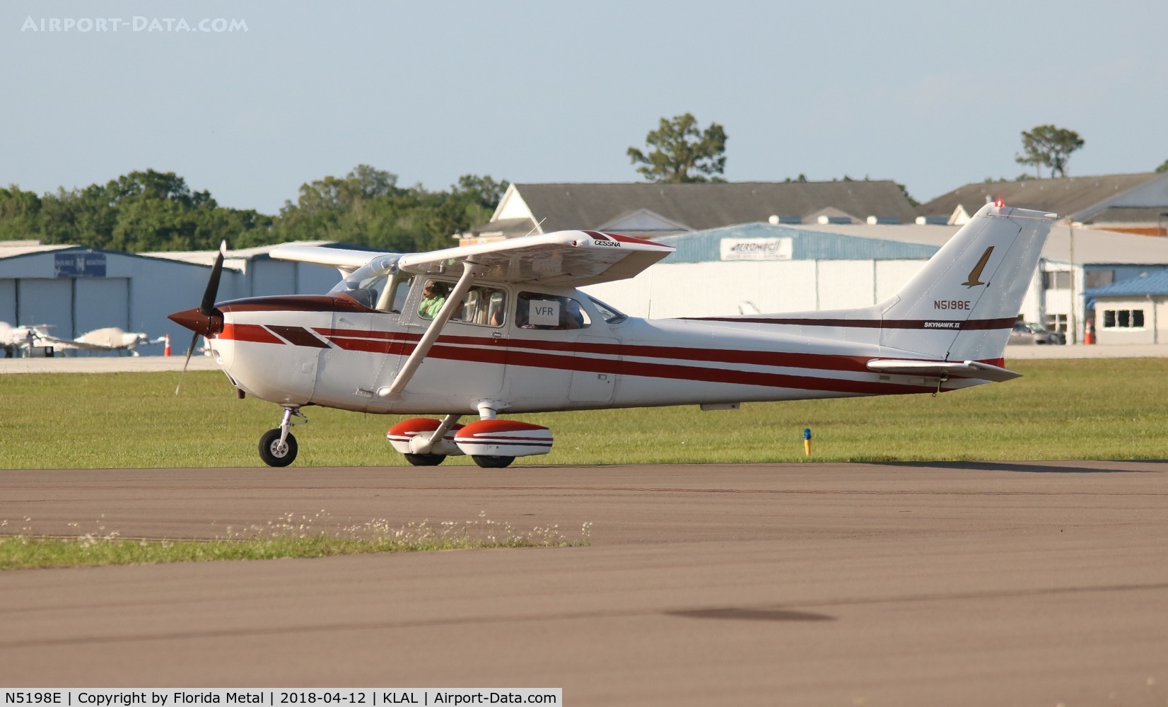 N5198E, 1978 Cessna 172N C/N 17271766, SNF LAL 2018