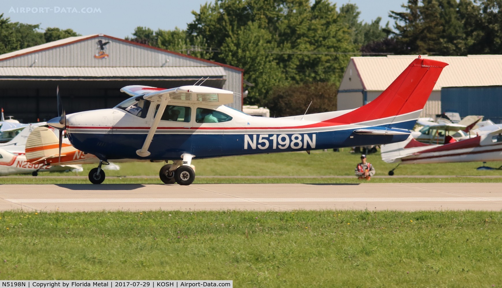 N5198N, 1980 Cessna 182Q Skylane C/N 18267566, EAA OSH 2017