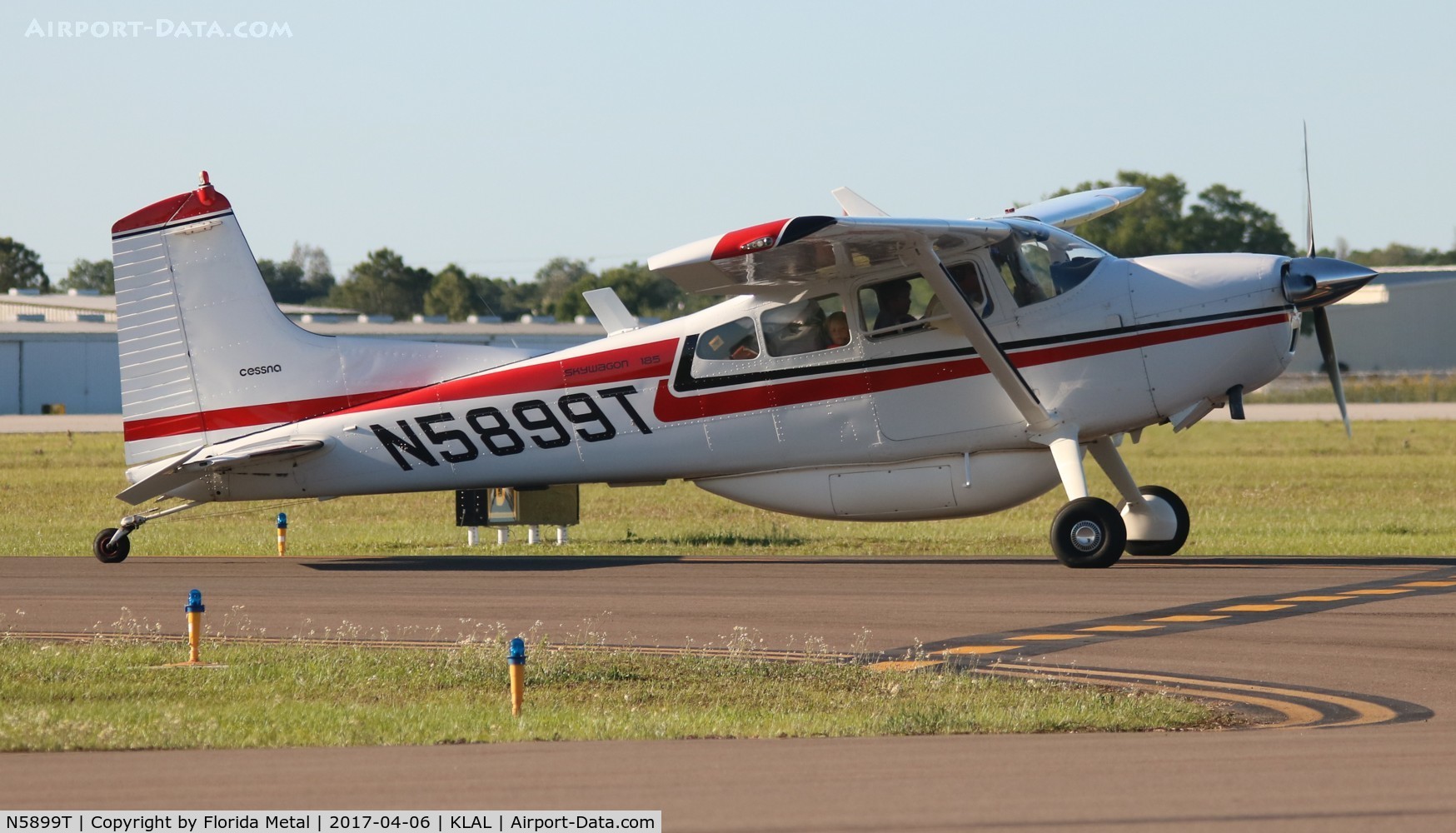 N5899T, 1965 Cessna 185D Skywagon C/N 1850799, SNF LAL 2017