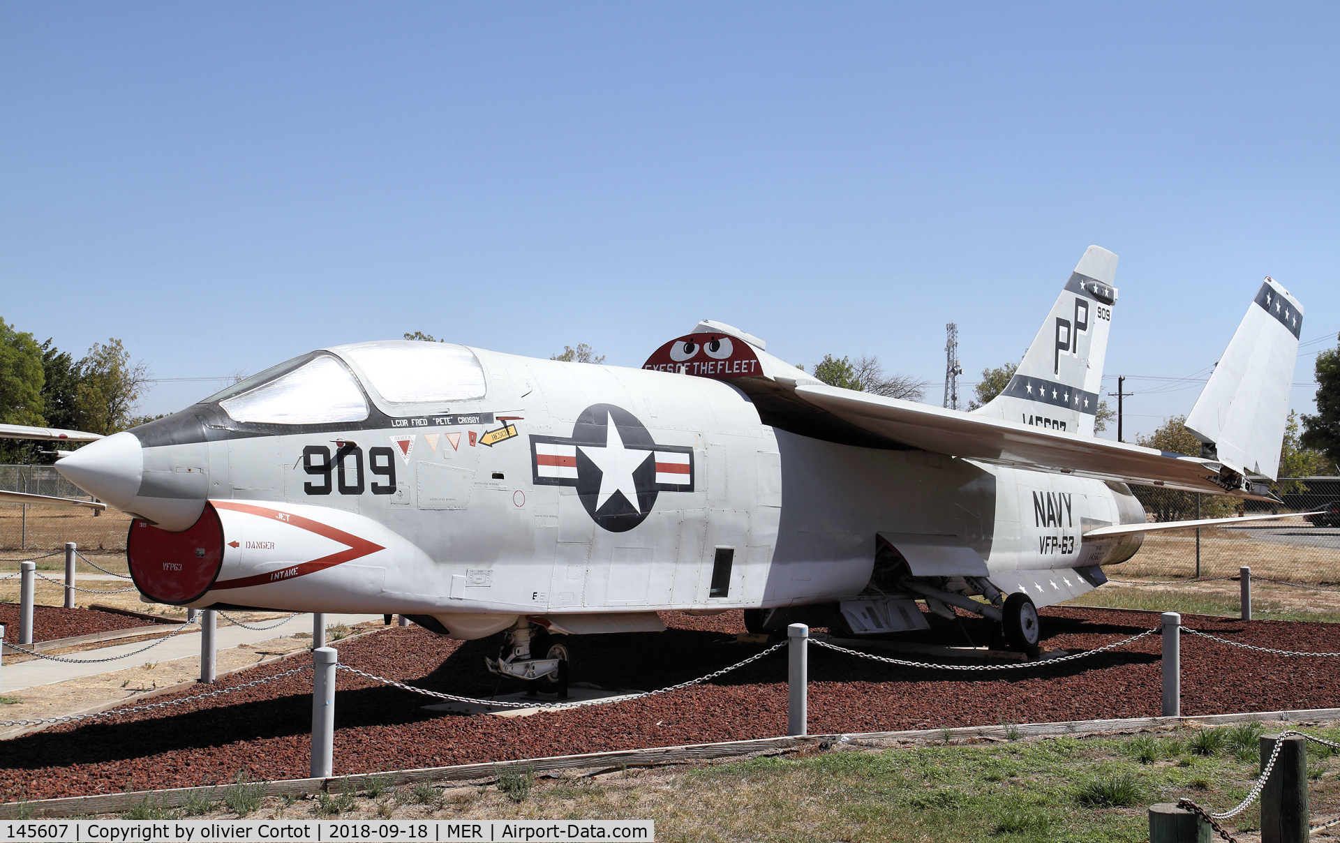 145607, Vought RF-8G Crusader C/N 284, castle air museum
