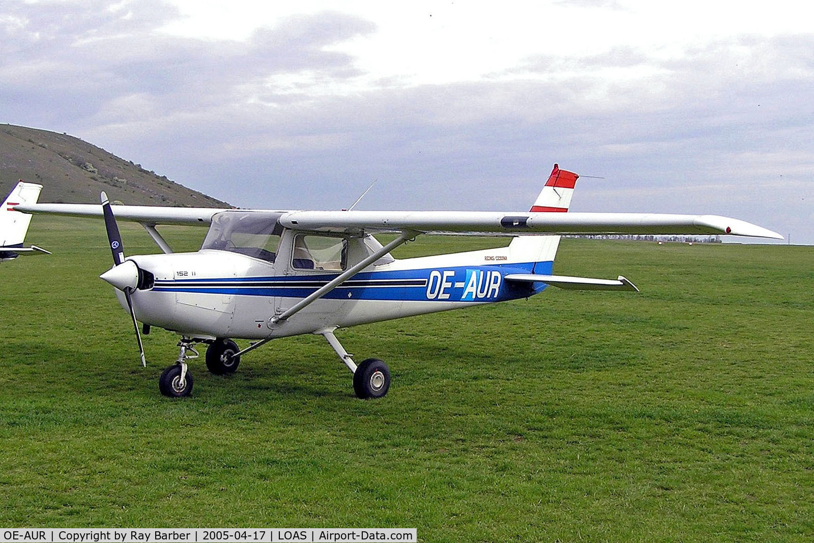 OE-AUR, Reims F152 C/N F15201951, OE-AUR   R/Cessna F.152 [1951] Spitzerberg~OE 17/04/2005