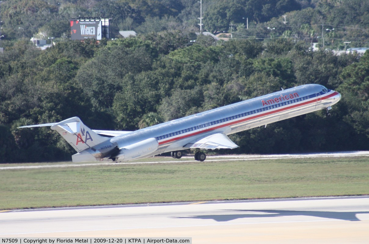 N7509, 1989 McDonnell Douglas MD-82 (DC-9-82) C/N 49803, TPA spotting 2009