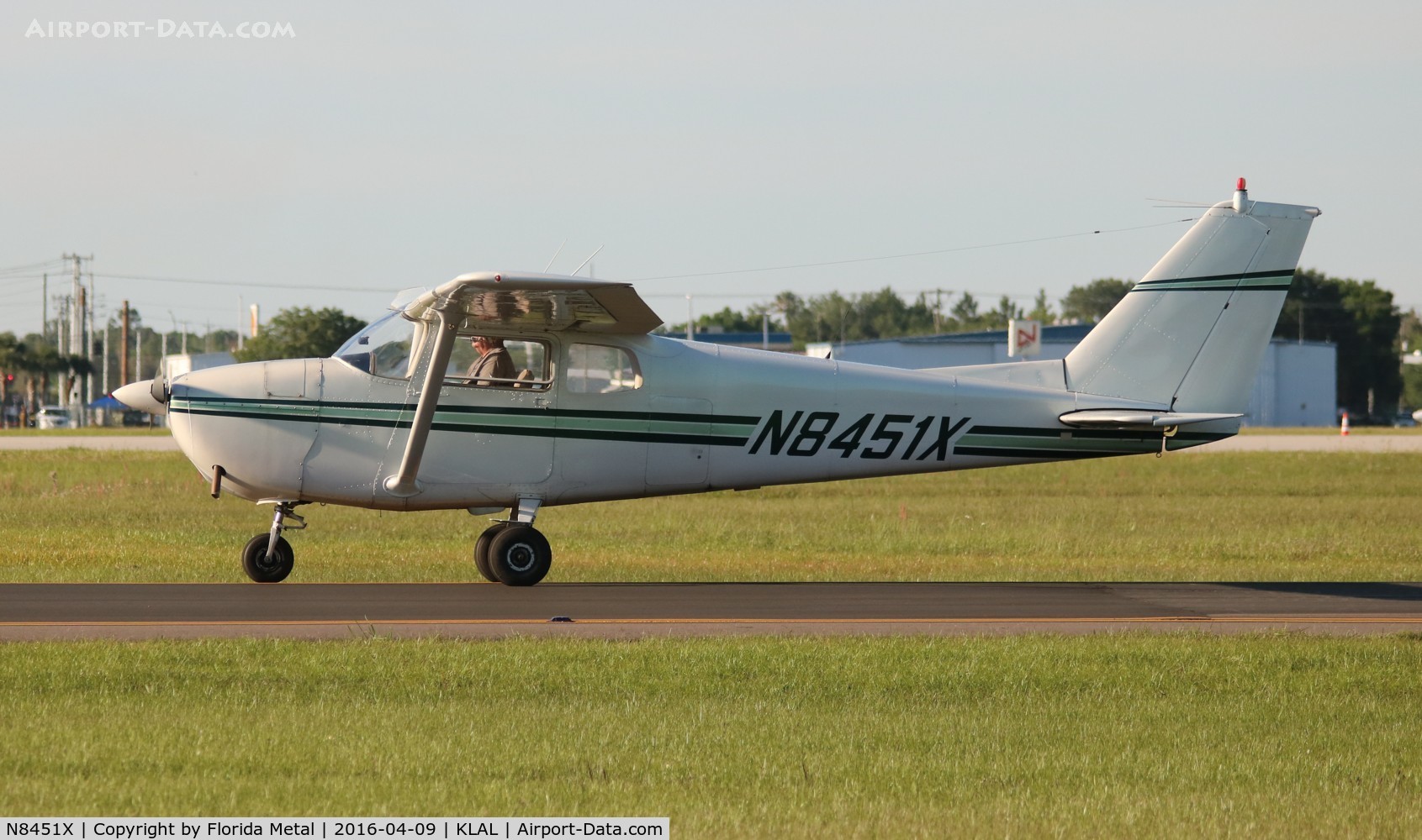 N8451X, 1961 Cessna 172C C/N 17248951, SNF LAL 2016