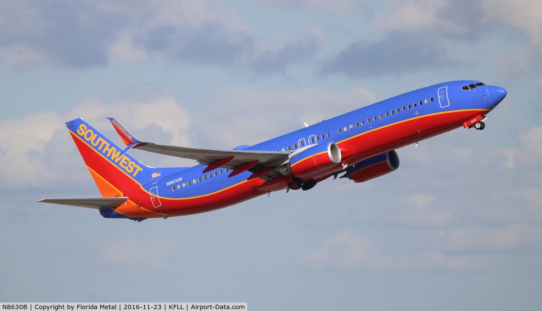 N8630B, 2014 Boeing 737-8H4 C/N 42521, FLL spotting 2016