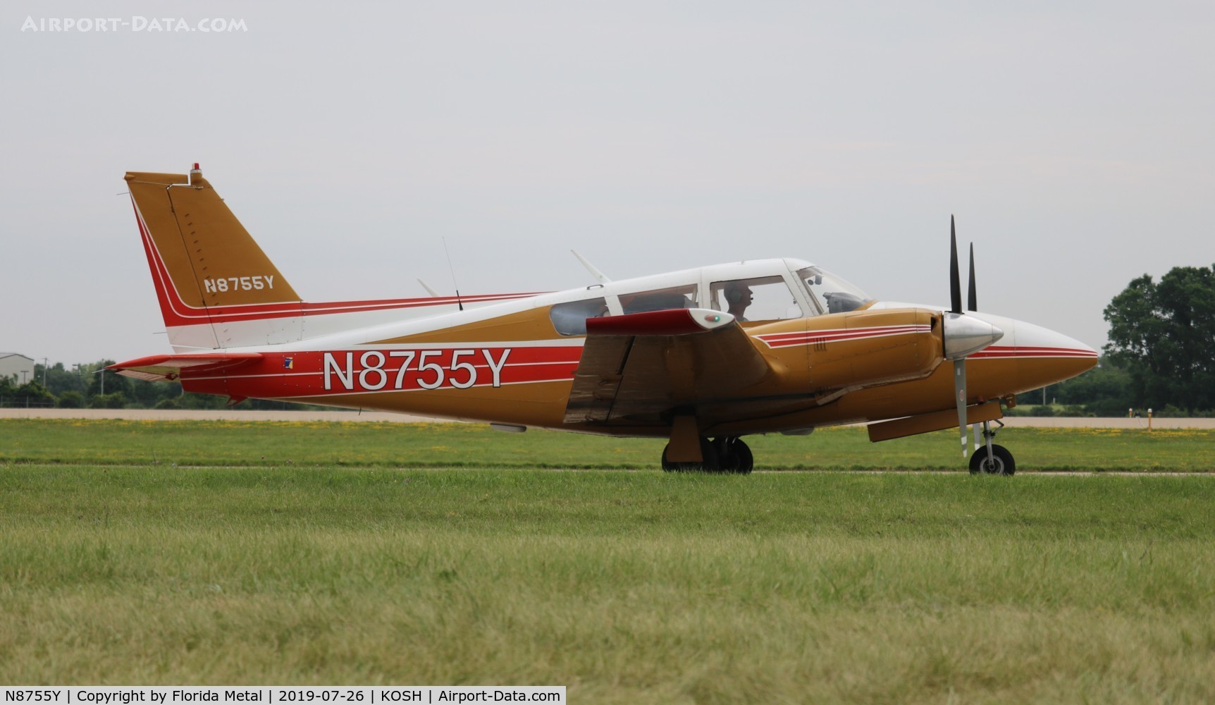 N8755Y, 1969 Piper PA-30 Twin Comanche C/N 30-1909, EAA OSH 2019