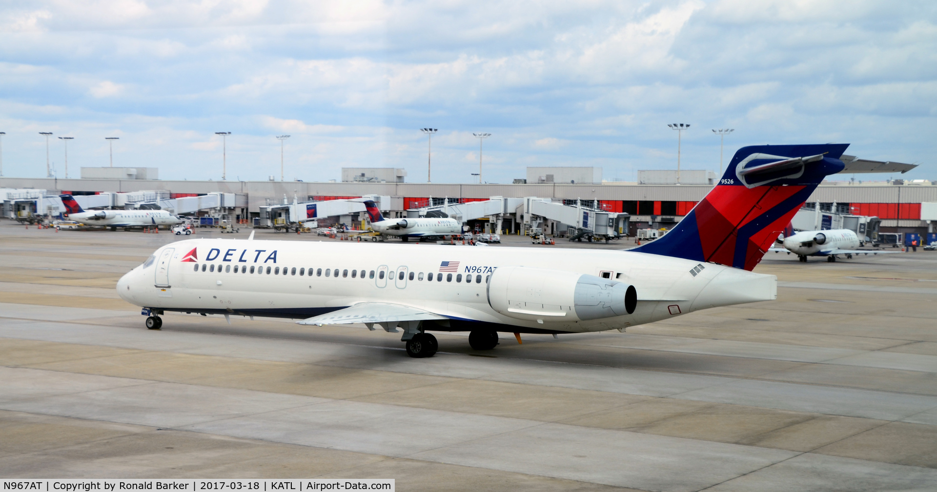N967AT, 2001 Boeing 717-200 C/N 55028, Taxi Atlanta