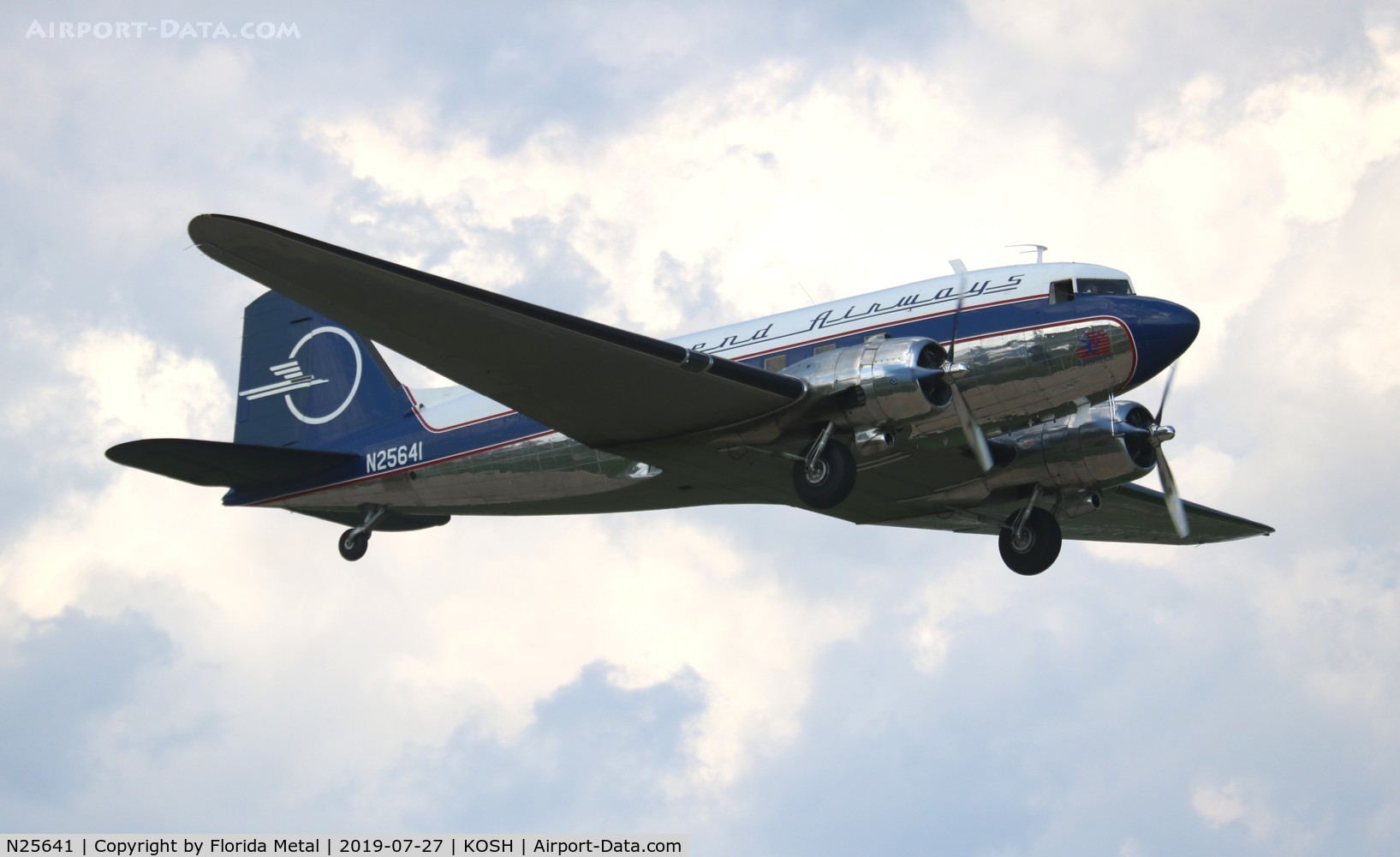 N25641, 1943 Douglas DC3C-S4C4G (C-47) C/N 9059, EAA OSH 2019