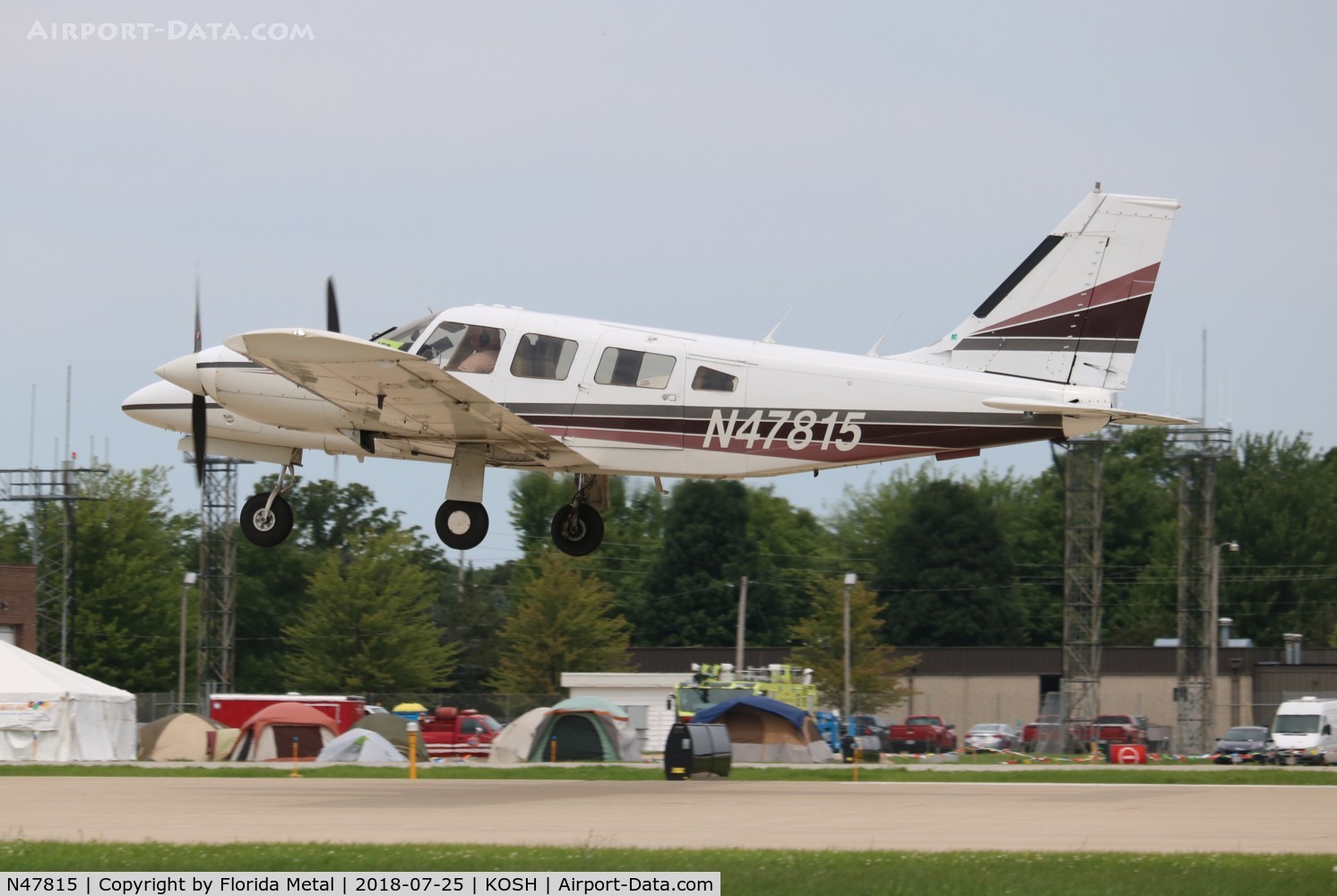 N47815, 1977 Piper PA-34-200T Seneca II C/N 34-7870004, EAA OSH 2018