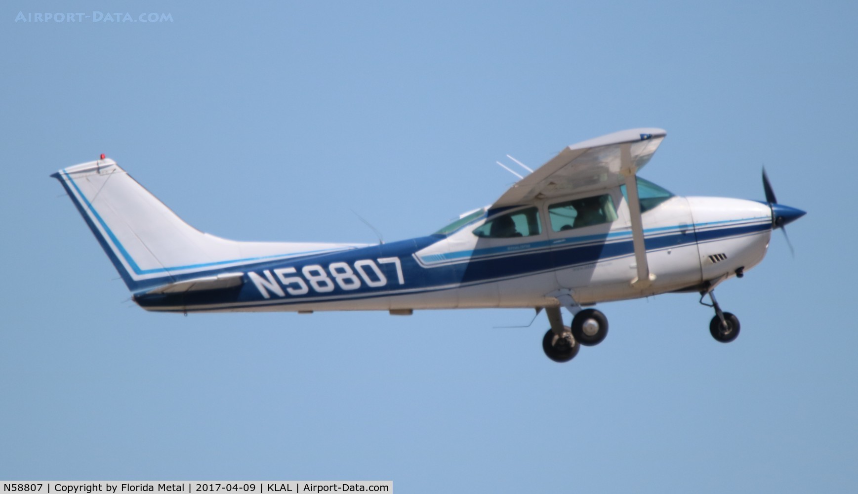 N58807, 1973 Cessna 182P Skylane C/N 18262310, SNF LAL 2017