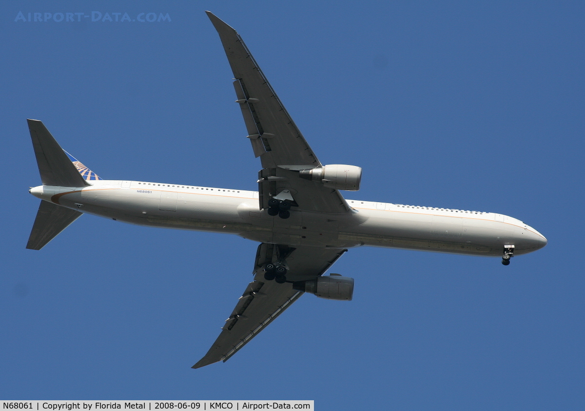 N68061, 2002 Boeing 767-424/ER C/N 29456, MCO spotting 2008
