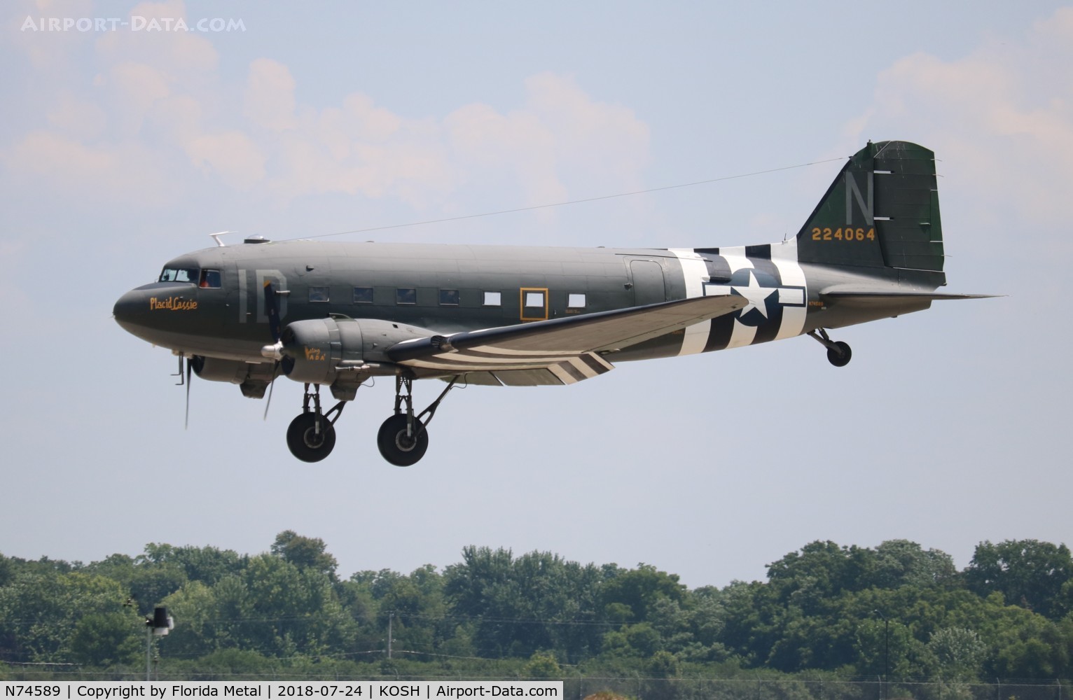N74589, 1943 Douglas DC3C-S1C3G (C-47A) C/N 9926, EAA OSH 2018