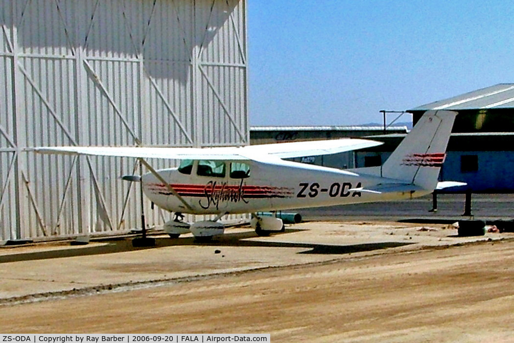 ZS-ODA, 1960 Cessna 172B Skyhawk C/N 17247751, ZS-ODA   Cessna 172B Skyhawk [47751] Lanseria~ZS 20/09/2006
