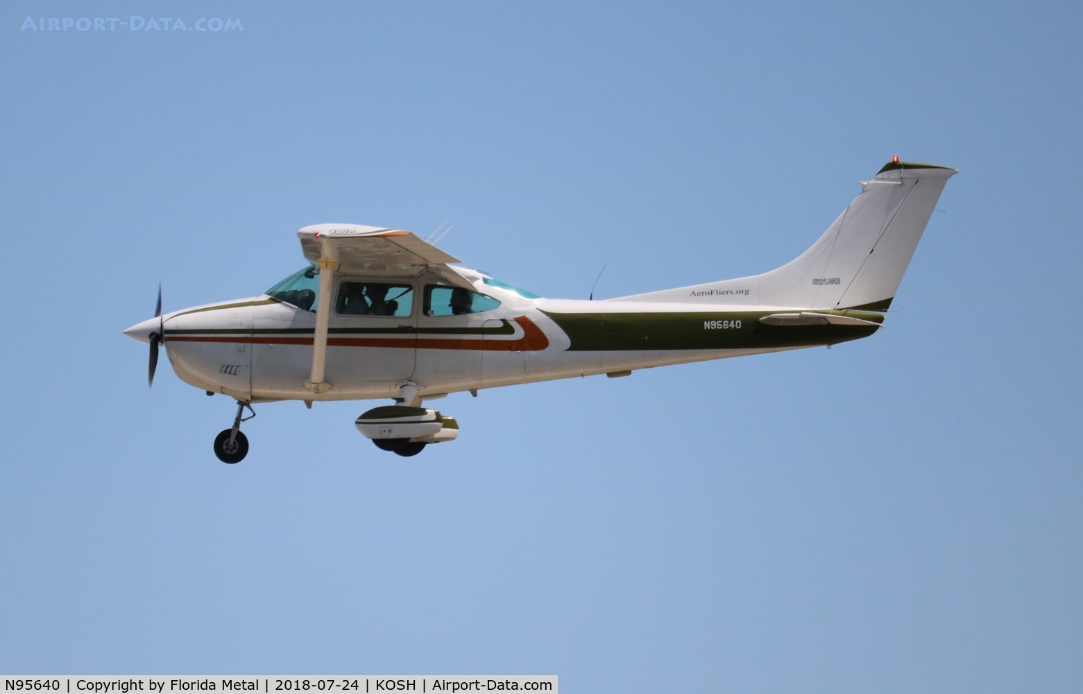 N95640, 1978 Cessna 182Q Skylane C/N 18266588, EAA OSH 2018