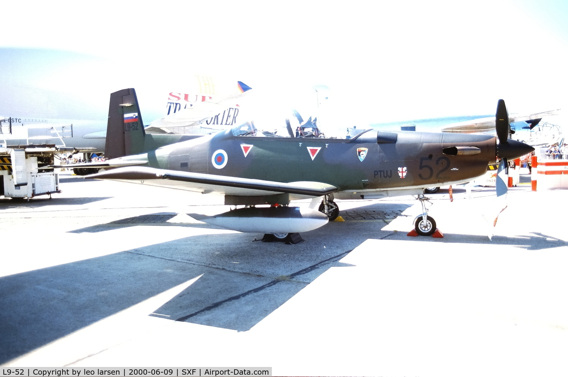 L9-52, Pilatus PC-9 C/N 181, Berlin Air Show  9.6.2000
