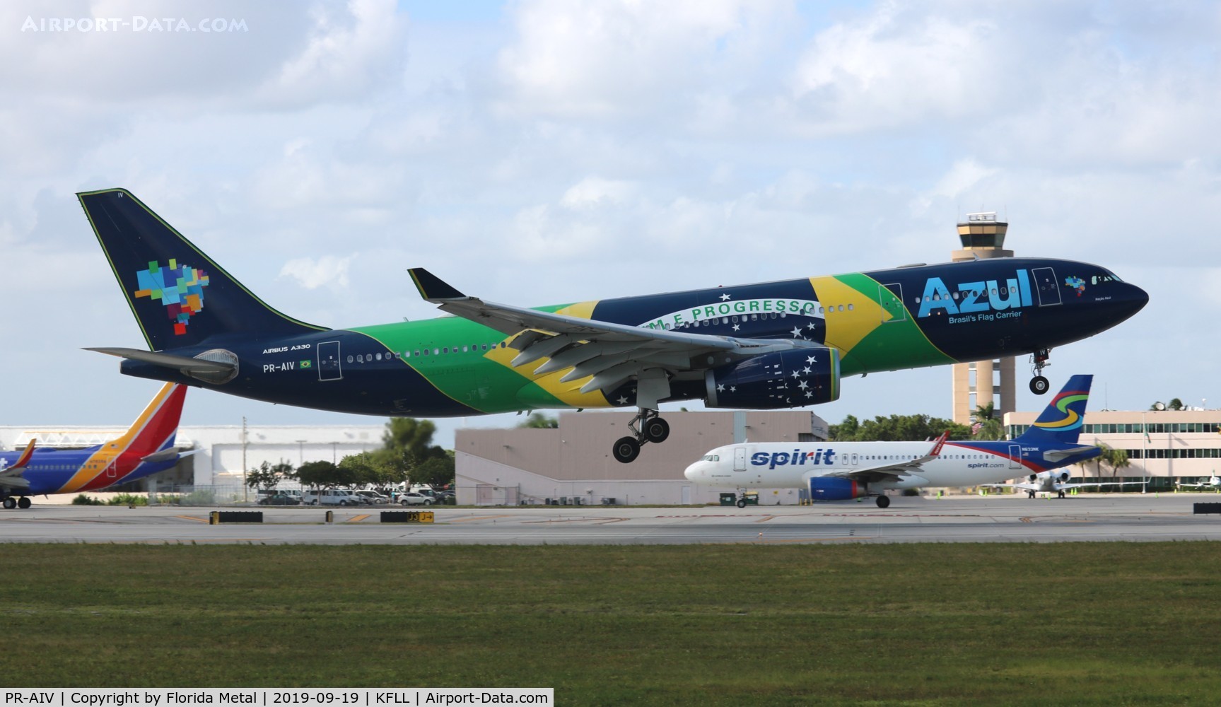 PR-AIV, 2003 Airbus A330-243 C/N 532, FLL spotting 2019