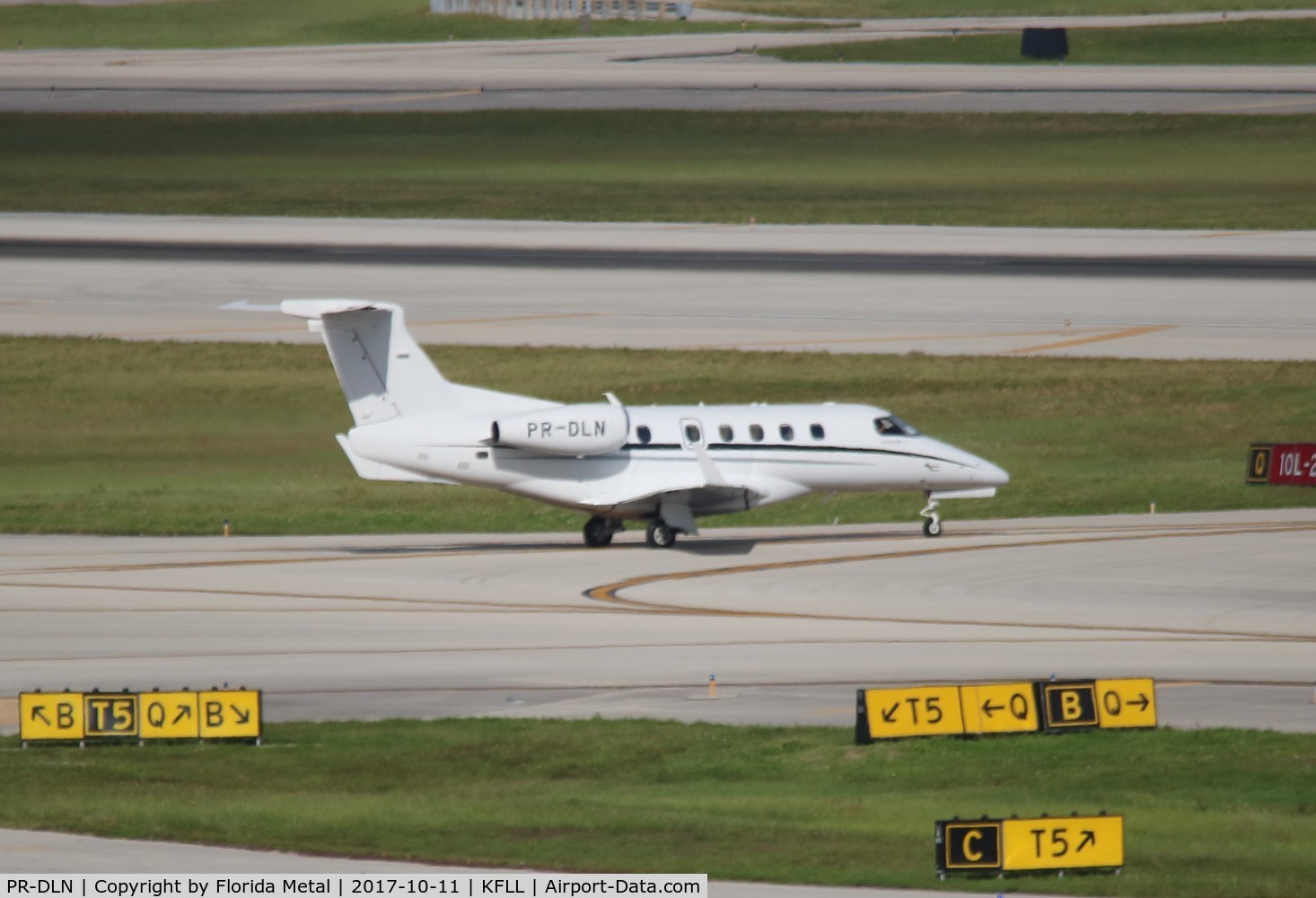 PR-DLN, 2014 Embraer EMB-505 Phenom 300 C/N 50500227, FLL Spotting 2017