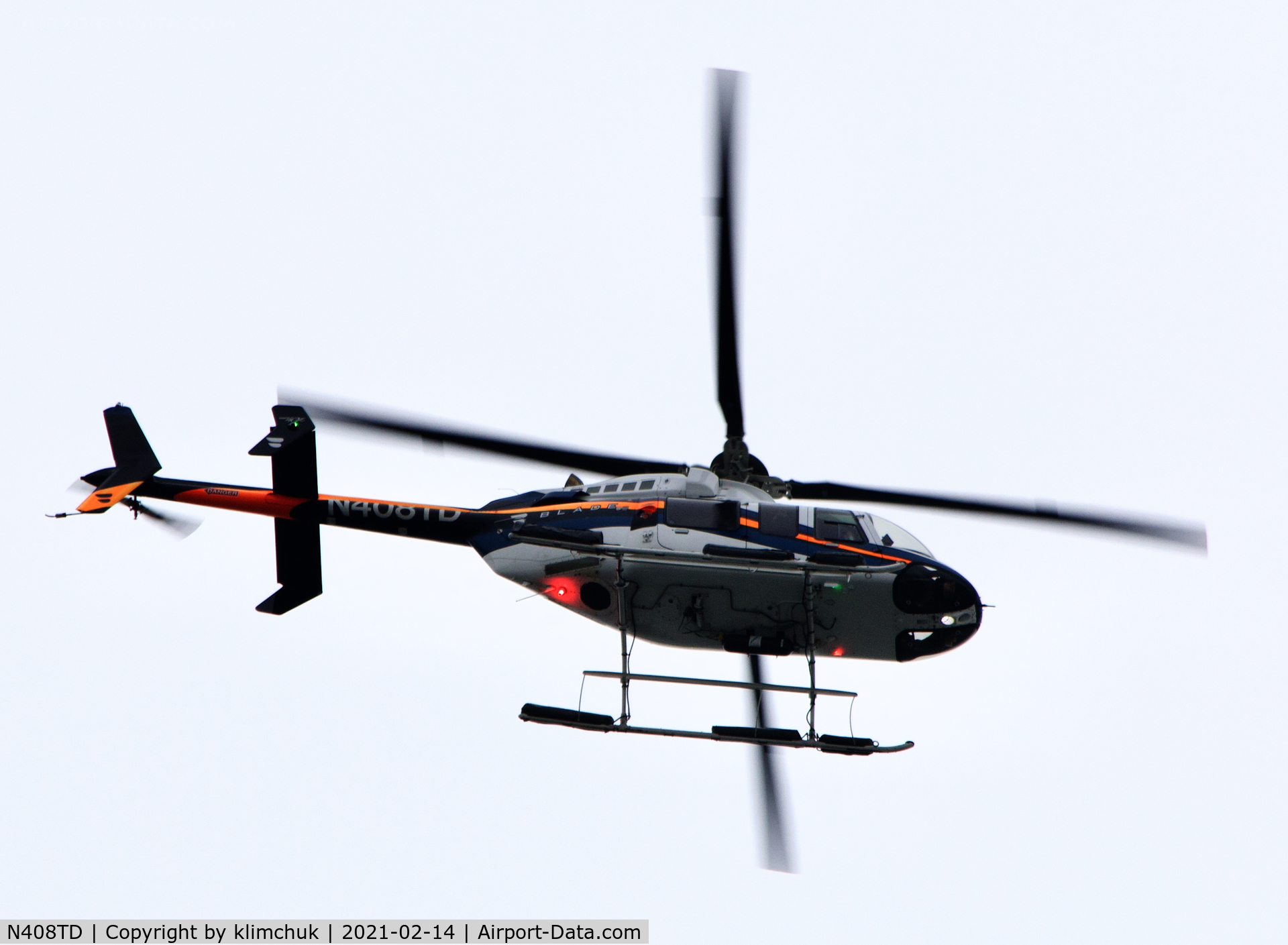 N408TD, 2007 Bell 407 C/N 53771, Flying along Hudson