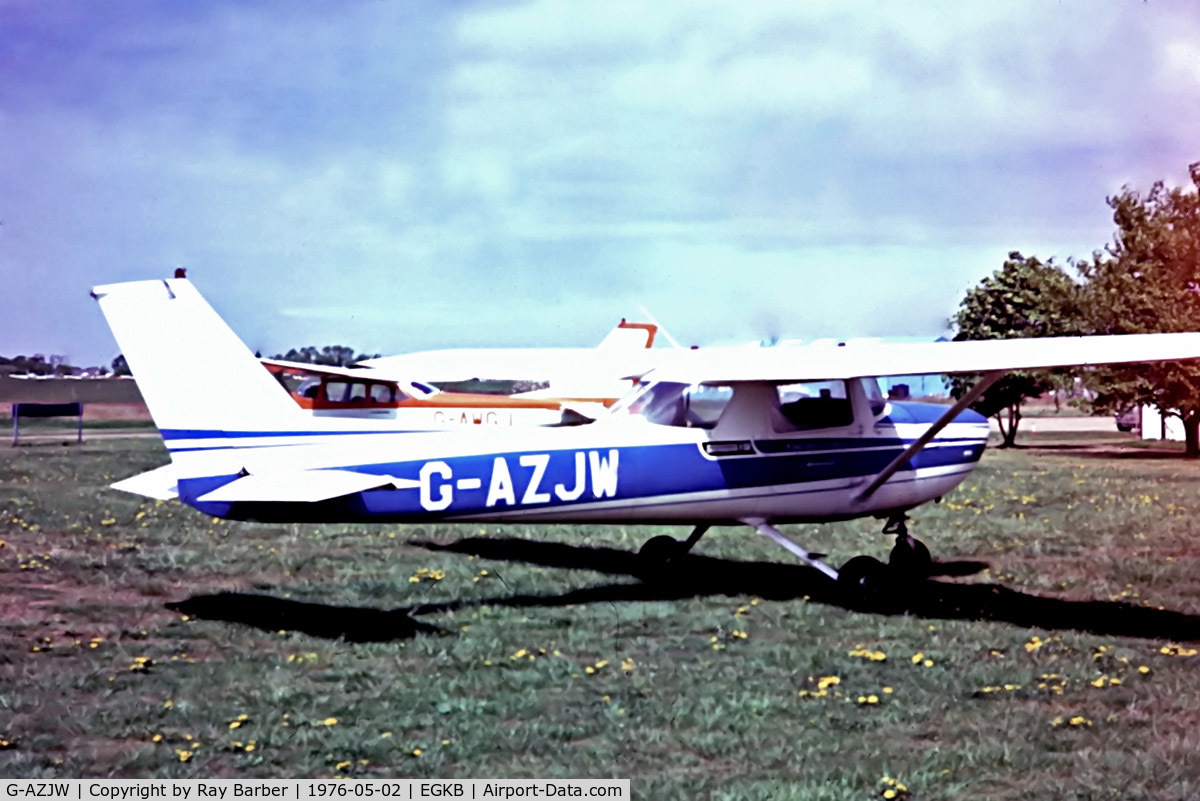 G-AZJW, 1971 Reims F150L C/N 0752, G-AZJW   R/Cessna  F.150L [0752] Biggin Hill~G 02/05/1976