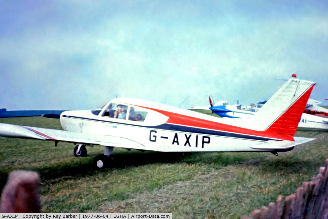 G-AXIP, 1969 Piper PA-28-140 Cherokee C/N 28-25790, G-AXIP   Piper PA-28-140 Cherokee B [28-25790] Compton Abbas~G @ 04/06/1977