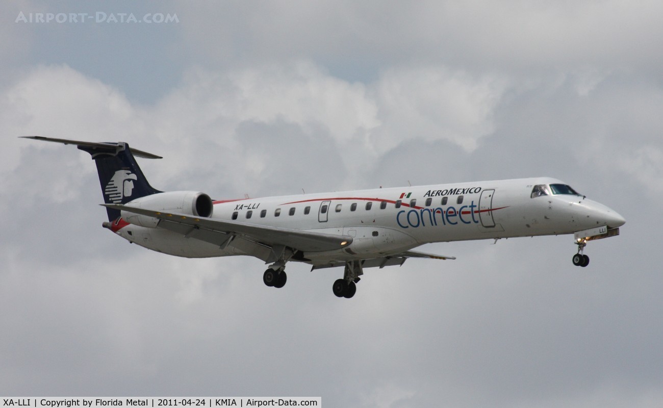 XA-LLI, 2006 Embraer EMB-145EP (ERJ-145EP) C/N 145060, MIA spotting 2011