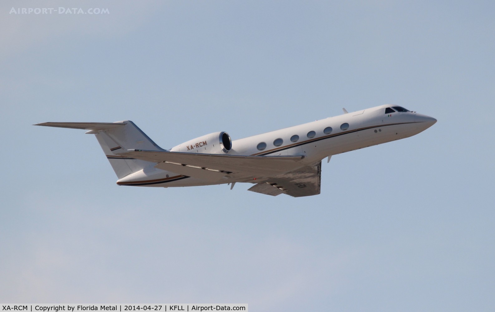 XA-RCM, 1999 Gulfstream Aerospace Gulfstream IV C/N 1081, FLL spotting 2014