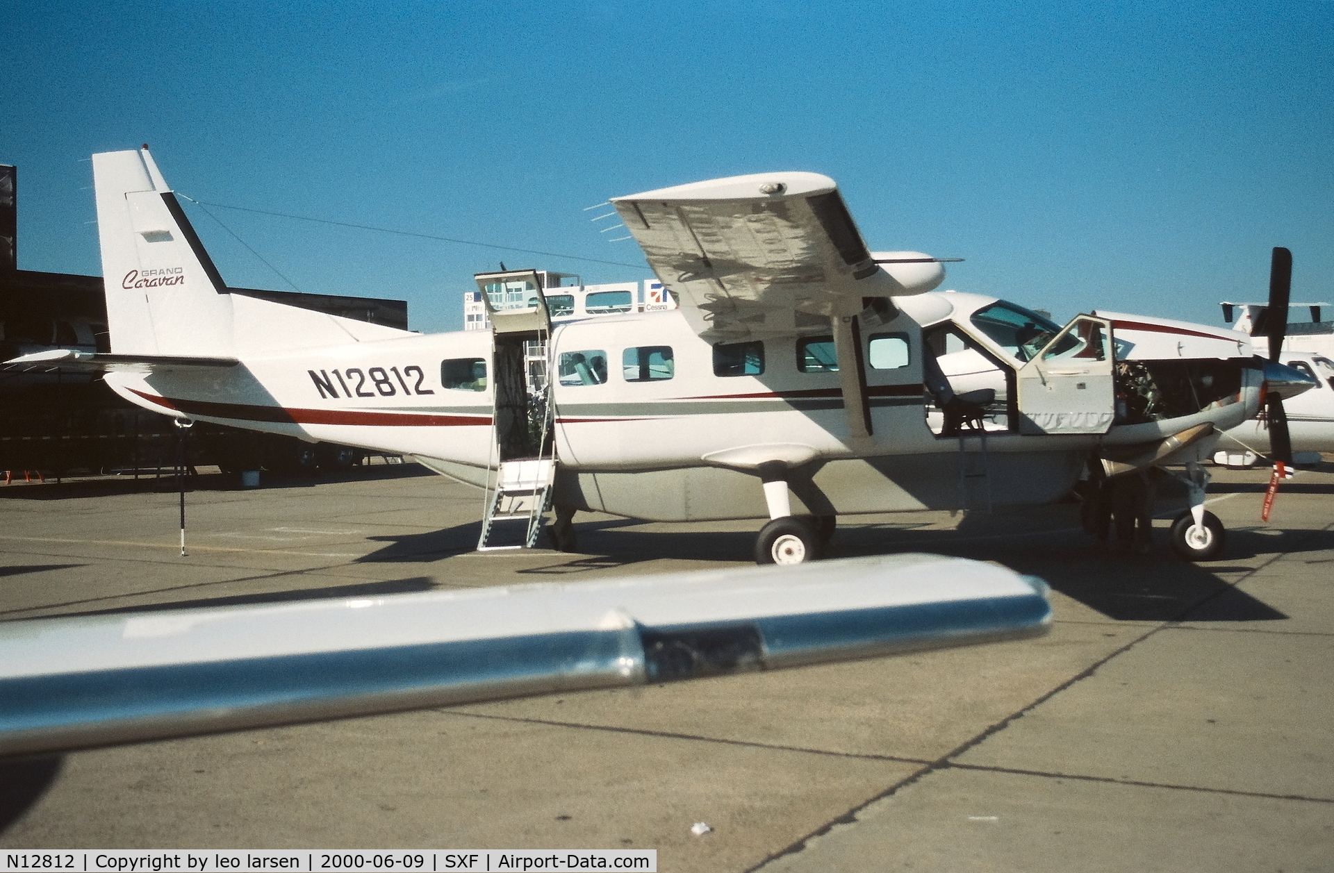 N12812, 2000 Cessna 208B Grand Caravan C/N 208B0814, Berlin ILA 9.6.2000
